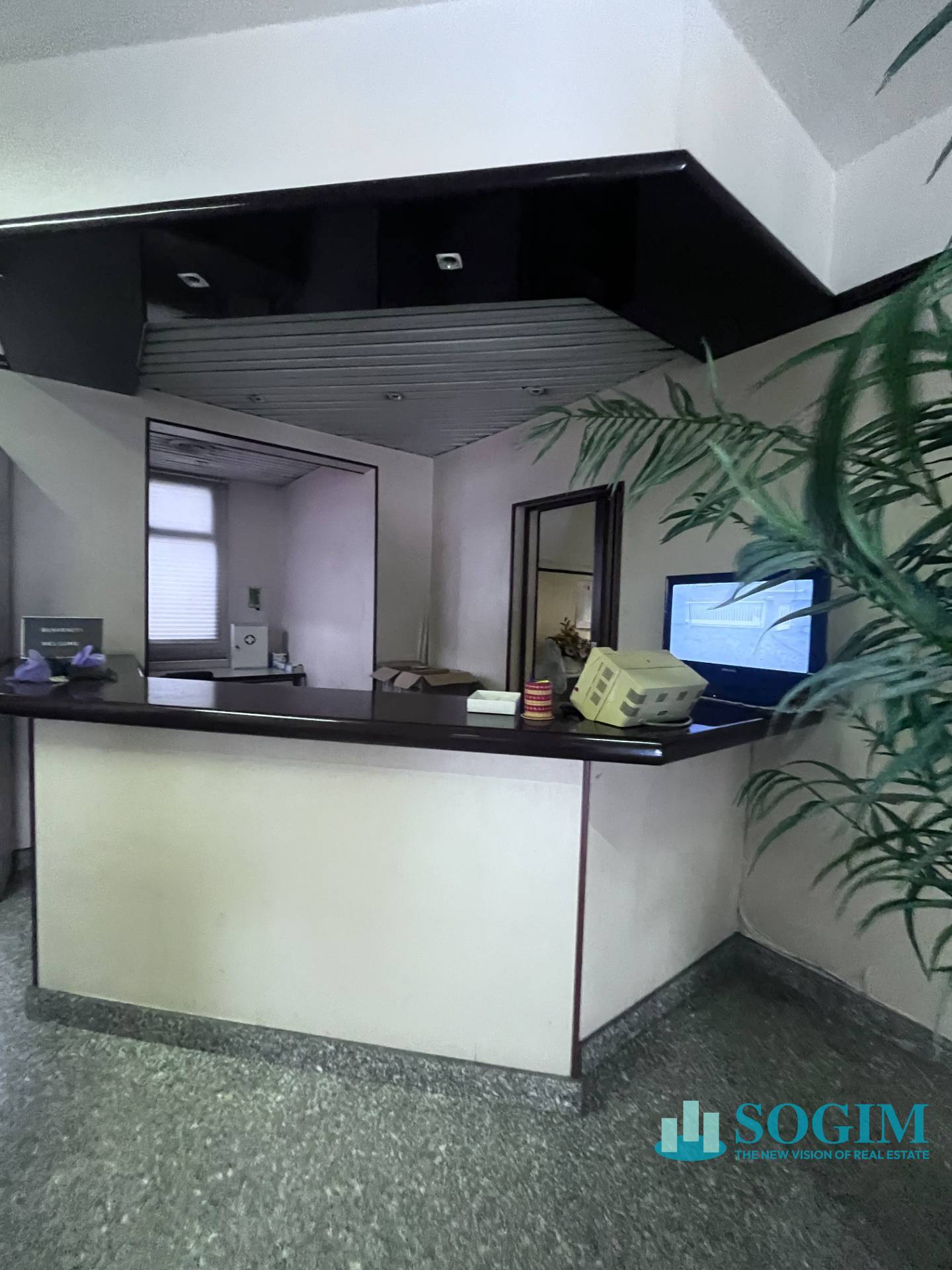 Capannone + Palazzina Uffici in vendita a Lonate Pozzolo