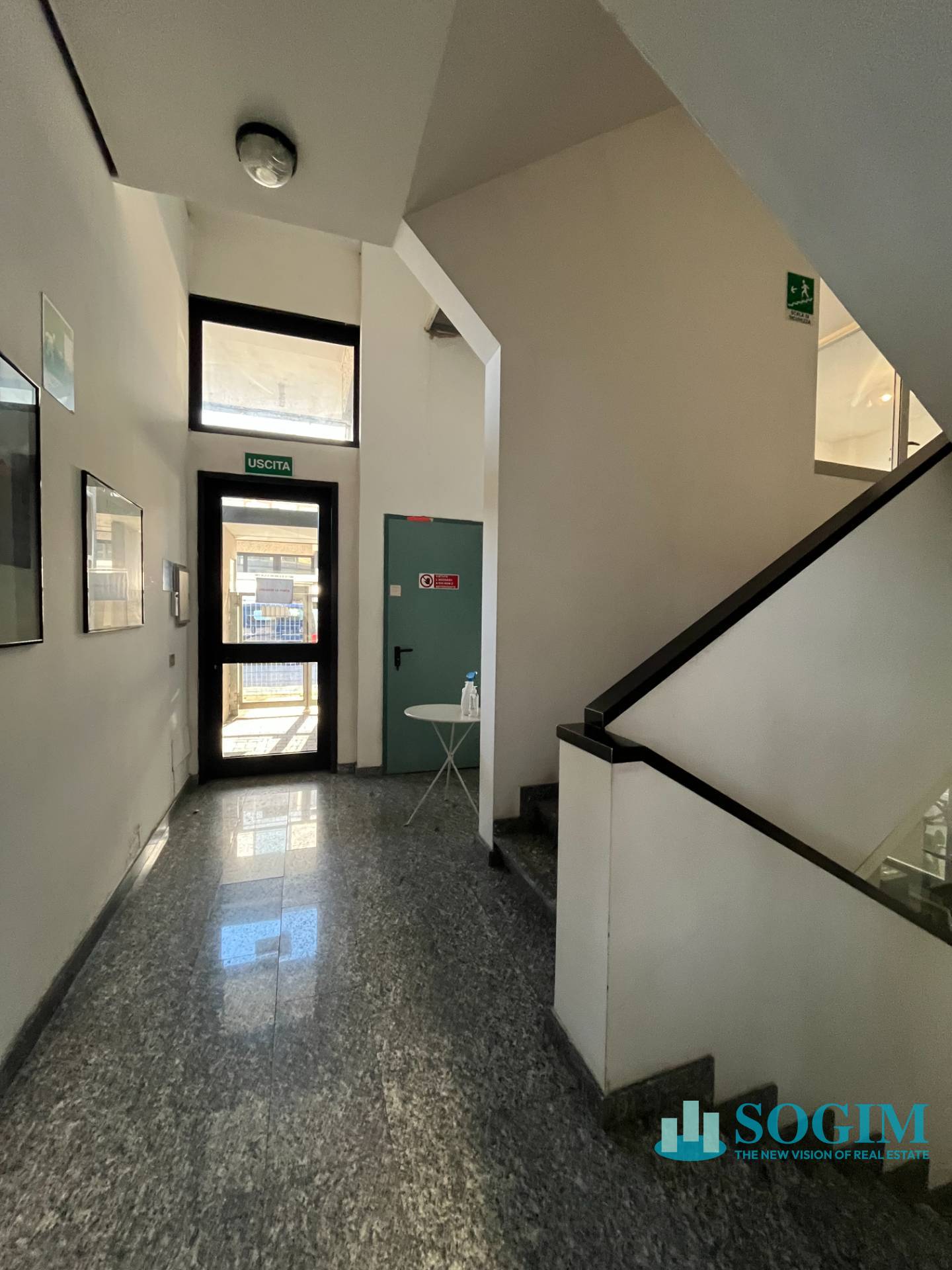 Capannone + Palazzina Uffici in vendita a Lacchiarella