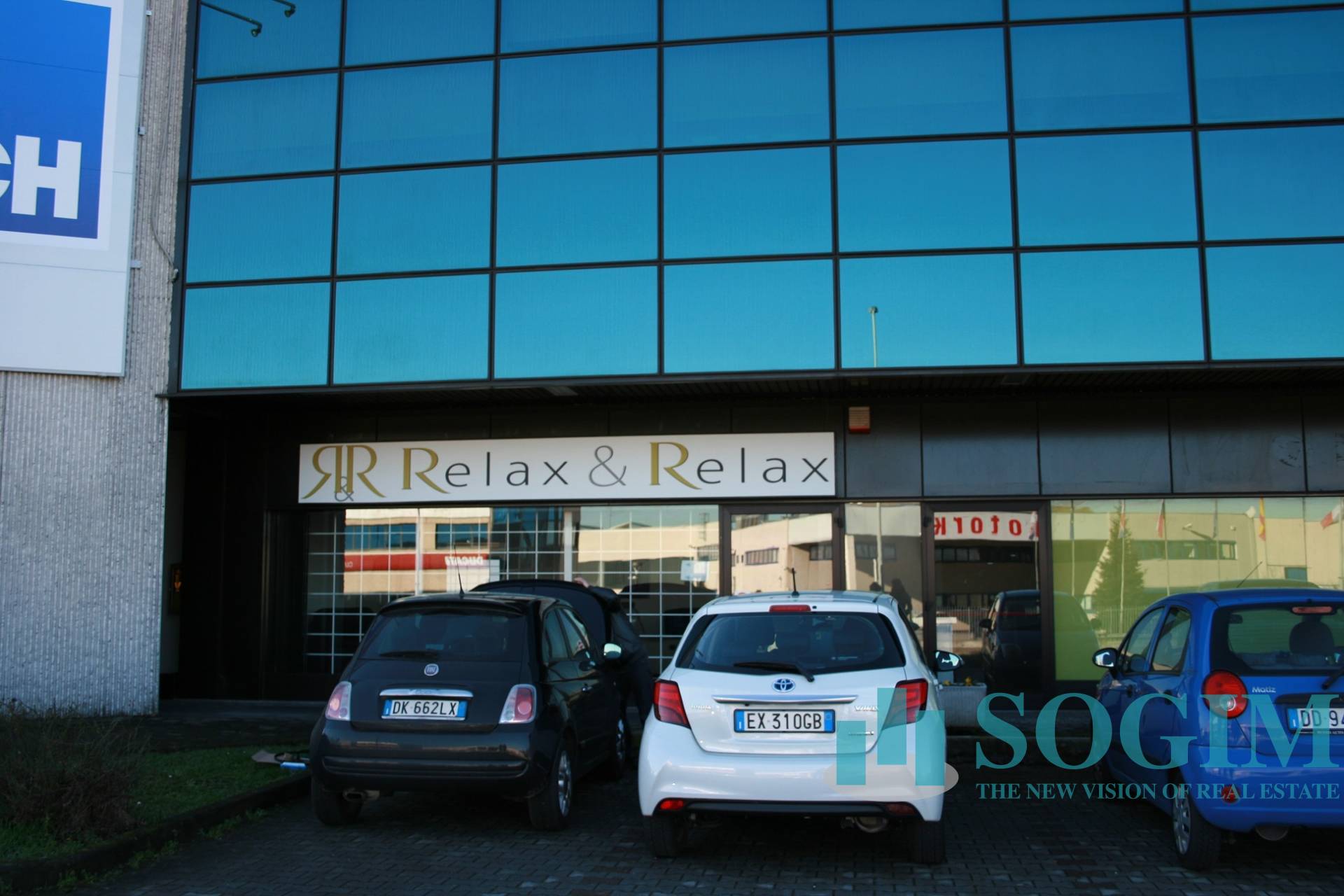 Immobile commerciale in affitto a Cusago