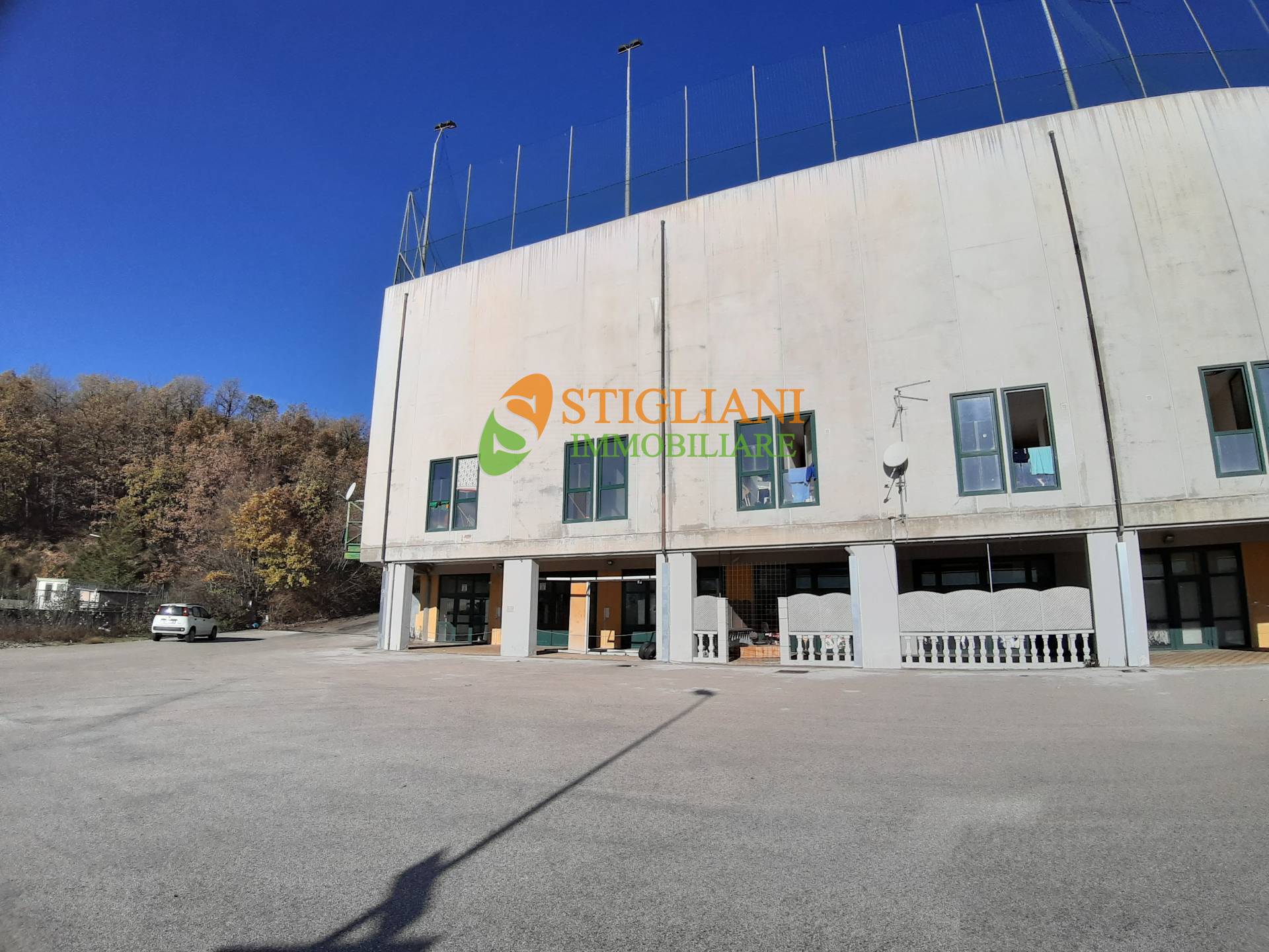 Locale commerciale in affitto a Campobasso, Colle delle Alpi