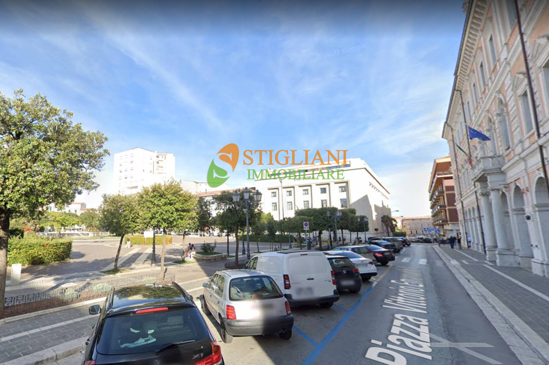 Locale commerciale in affitto a Campobasso, Centro