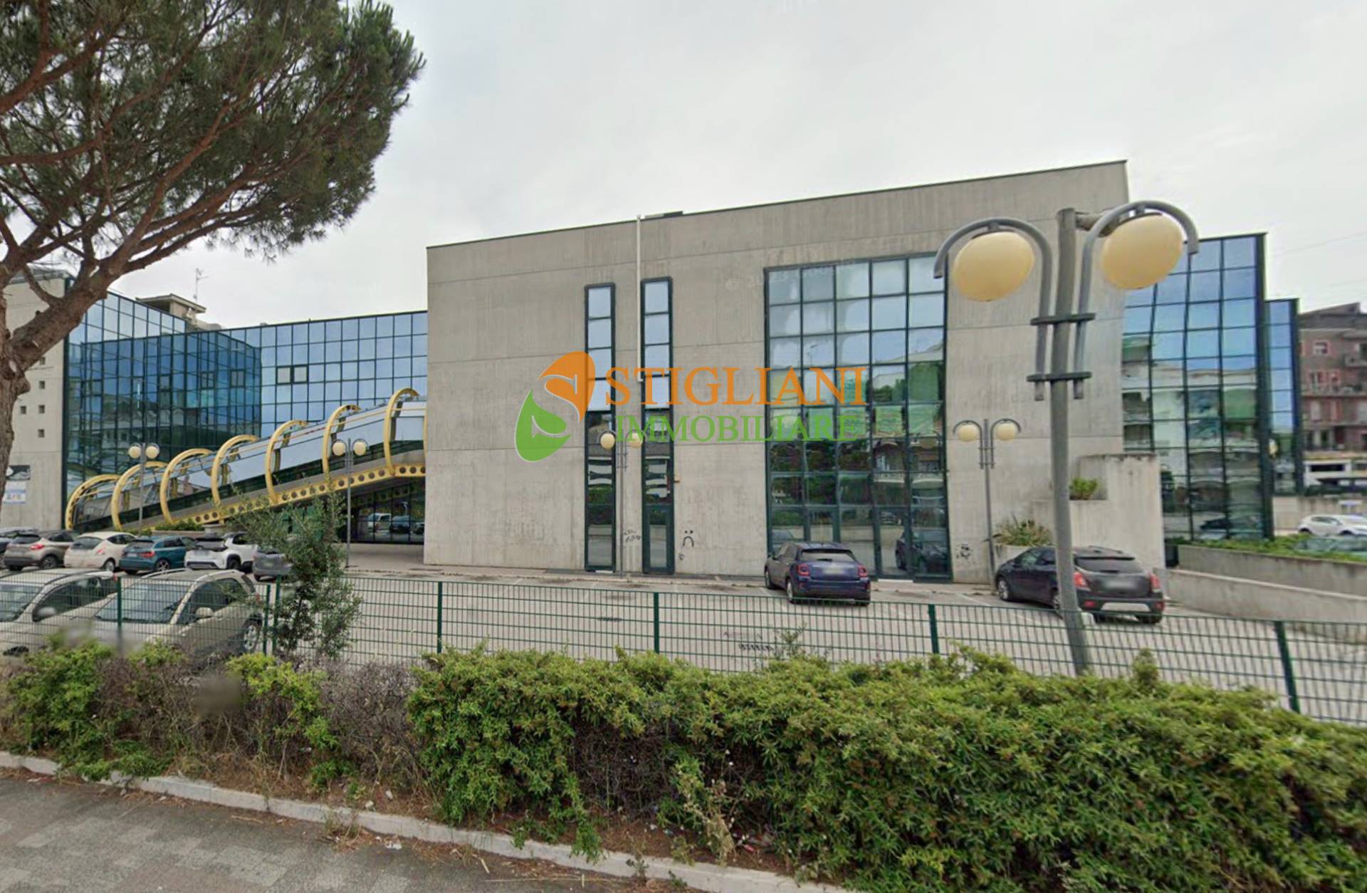 Locale commerciale in vendita a Termoli, Via Martiri della Resistenza