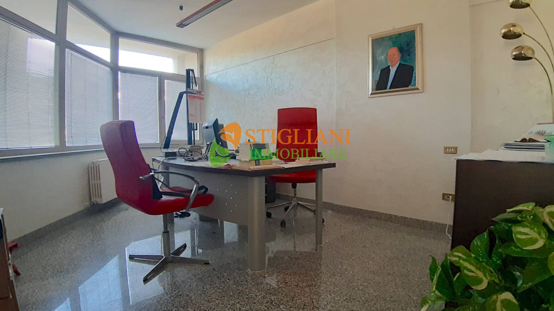 Ufficio in vendita a Campobasso, Centro