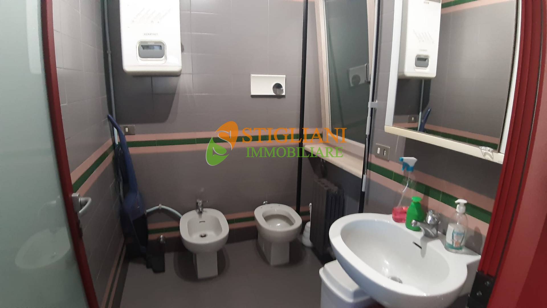 Ufficio in vendita a Campobasso, Centro