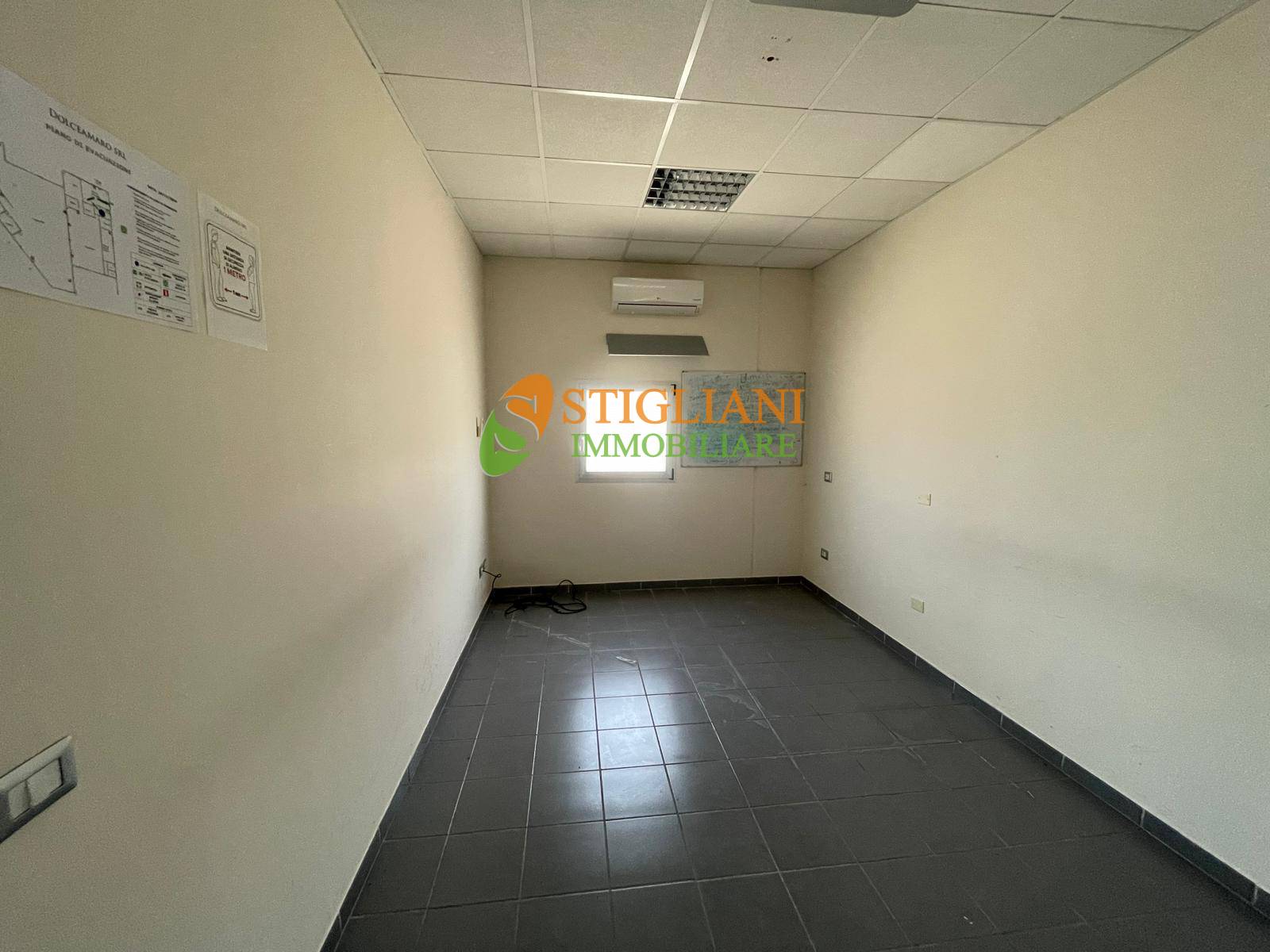 Locale commerciale in affitto a Monteroduni, Localit Spinete