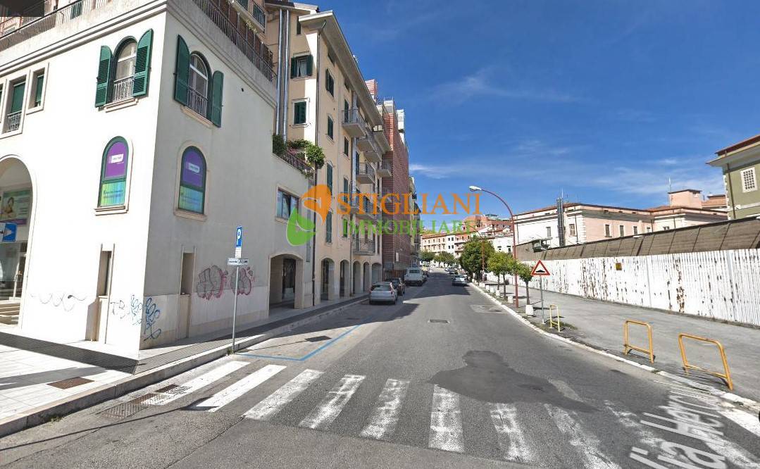 Box o garage in vendita a Campobasso, Centro