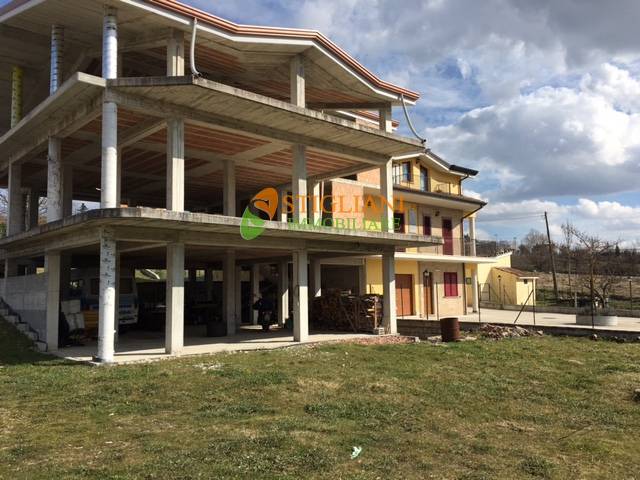 Villa Bifamiliare in vendita a Campobasso, Periferia