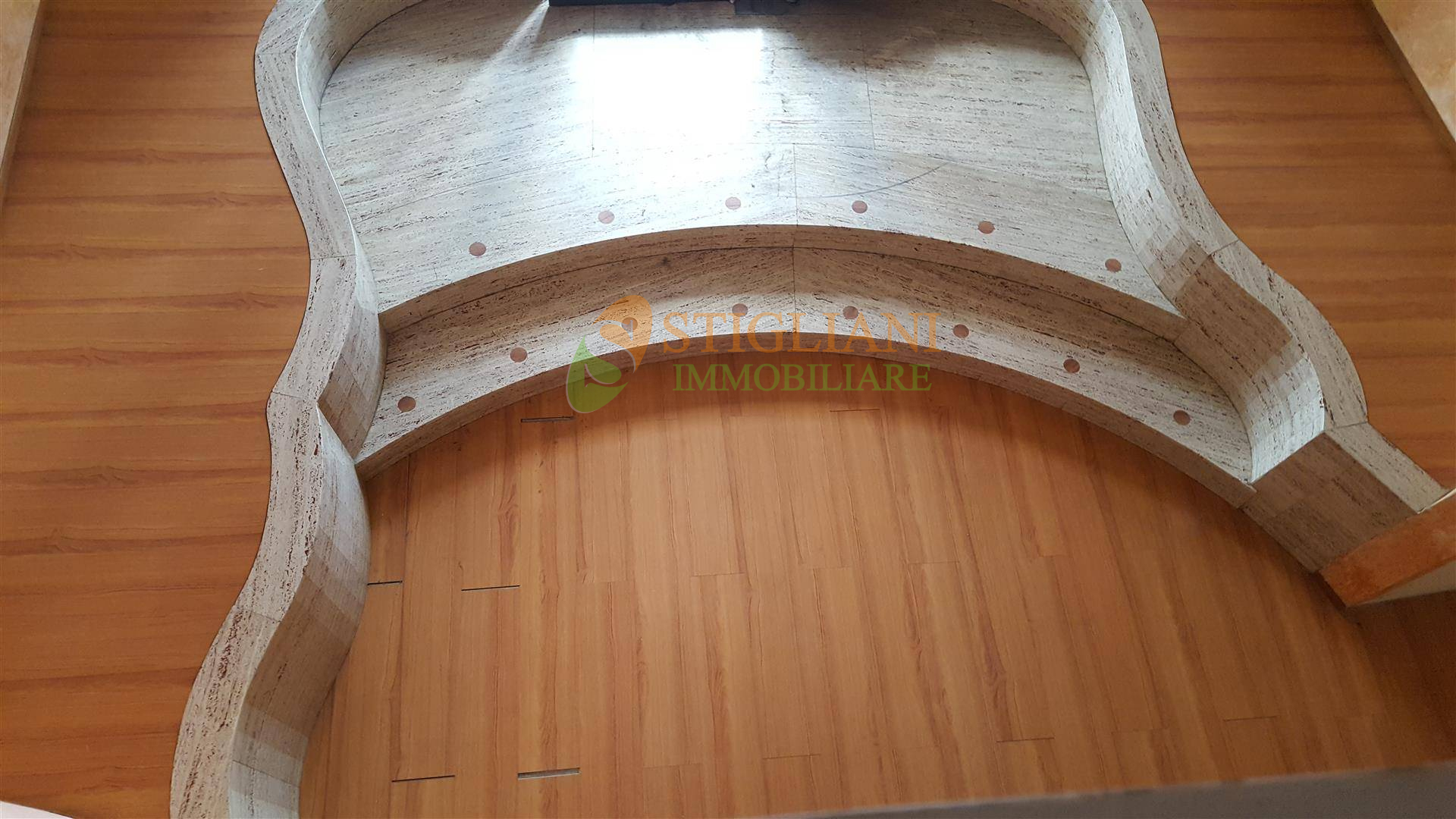 Locale commerciale in affitto a Campobasso, Centro