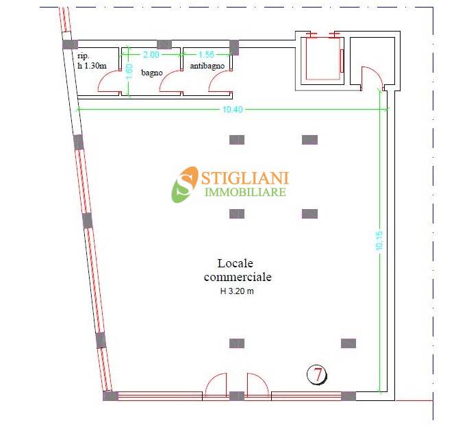 Locale commerciale in vendita a Campobasso, Centro