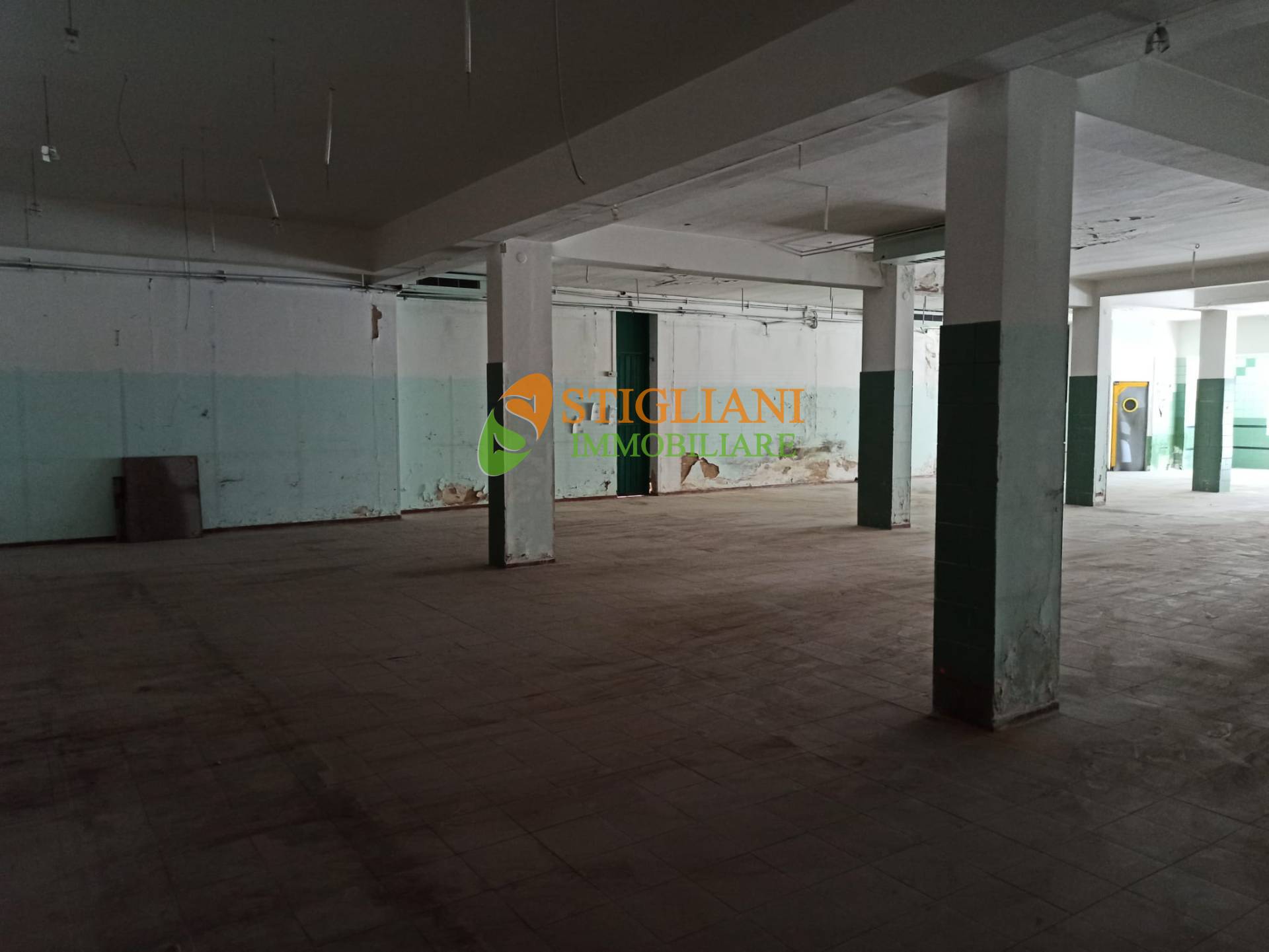 Locale commerciale in affitto a Campobasso, Semicentro