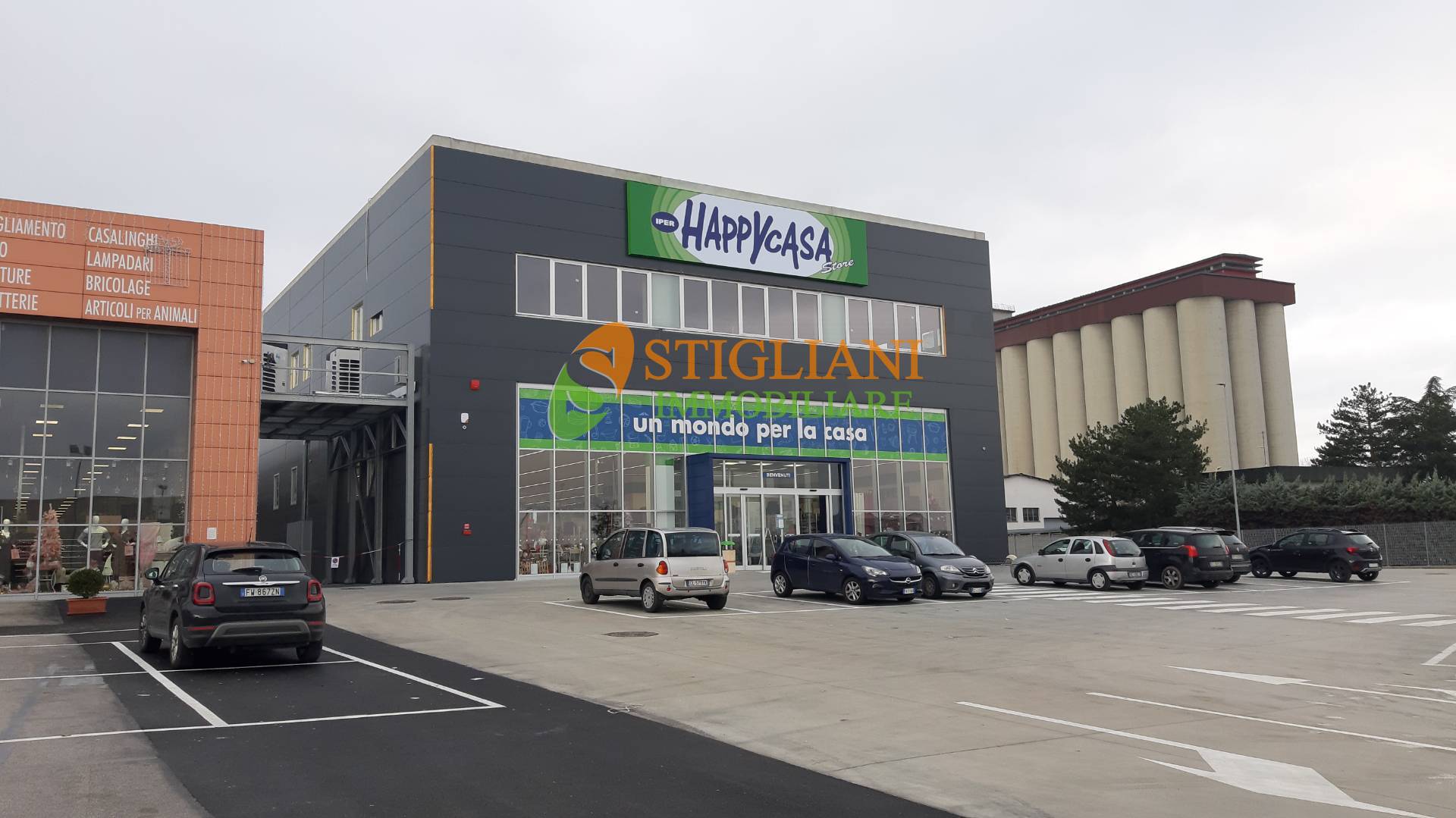 Locale commerciale in vendita a Ripalimosani, Zona Industriale