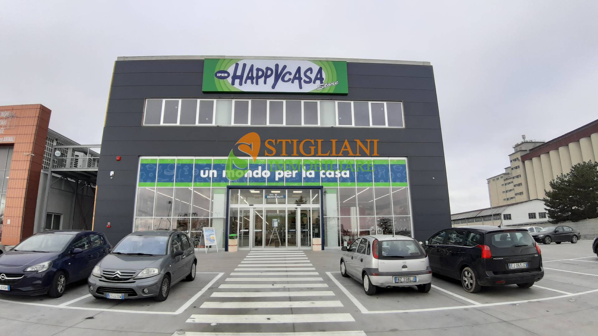 Locale commerciale in vendita a Ripalimosani, Zona Industriale