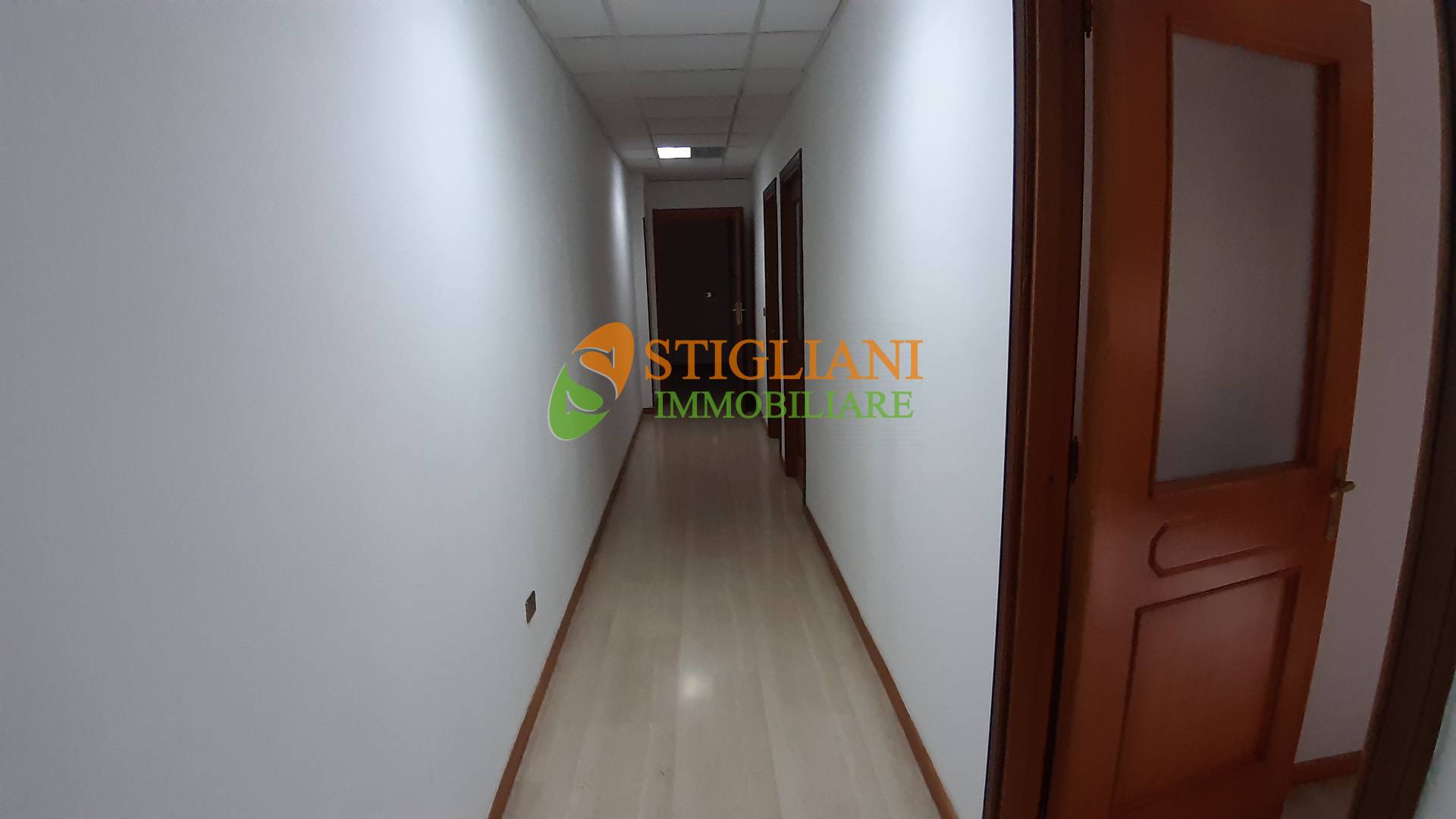 Ufficio in vendita a Campobasso, Centro