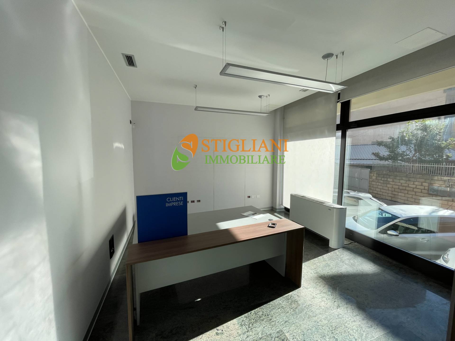 Locale commerciale in affitto a Campobasso, Semicentro