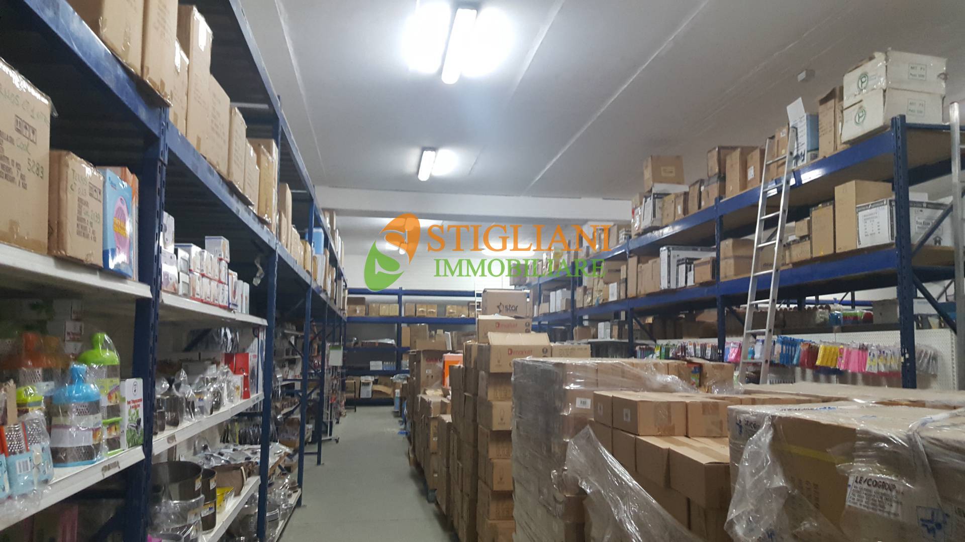 Deposito in vendita a Ripalimosani, Zona Industriale