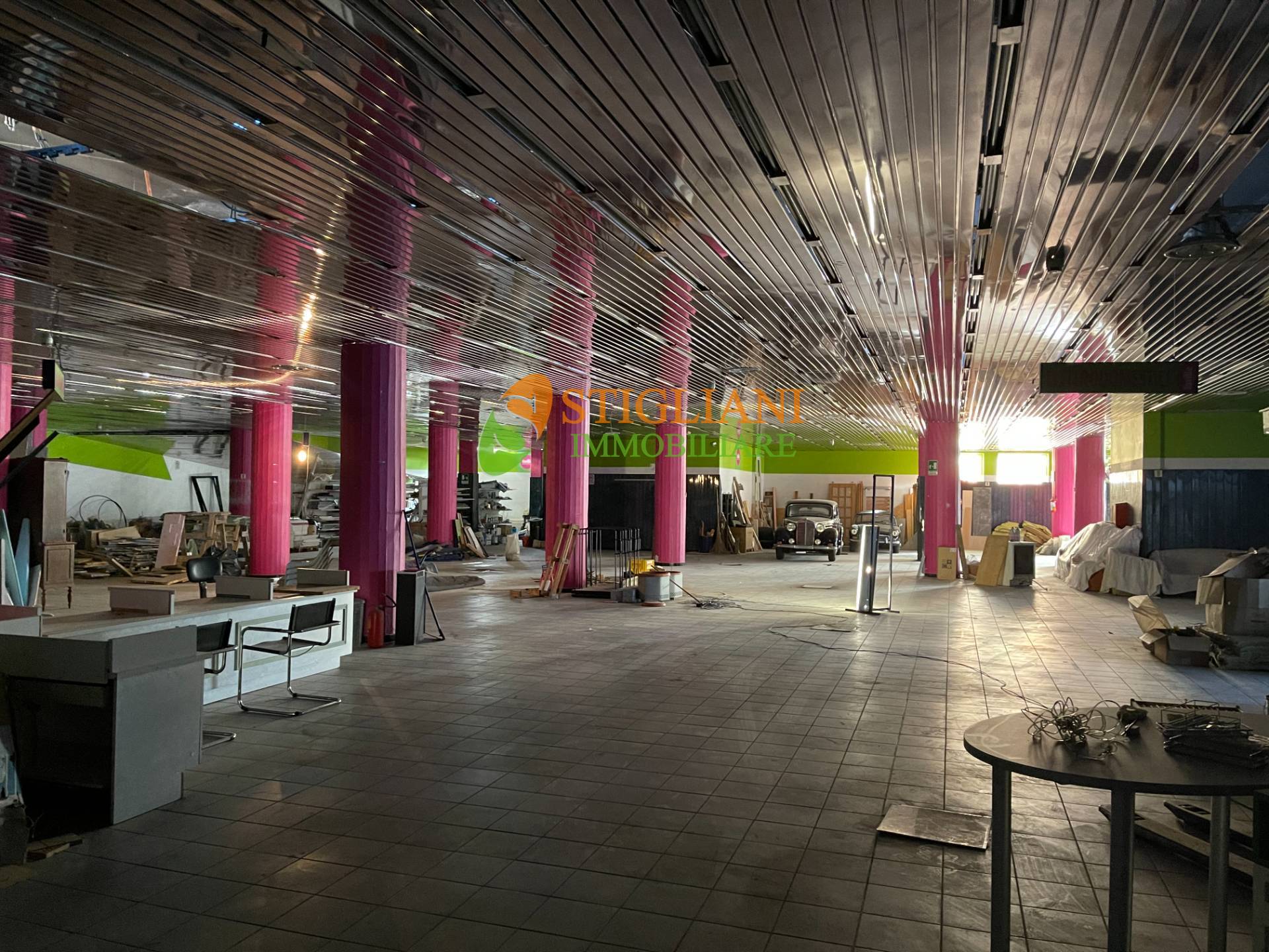 Locale commerciale in affitto a Campobasso, Semicentro