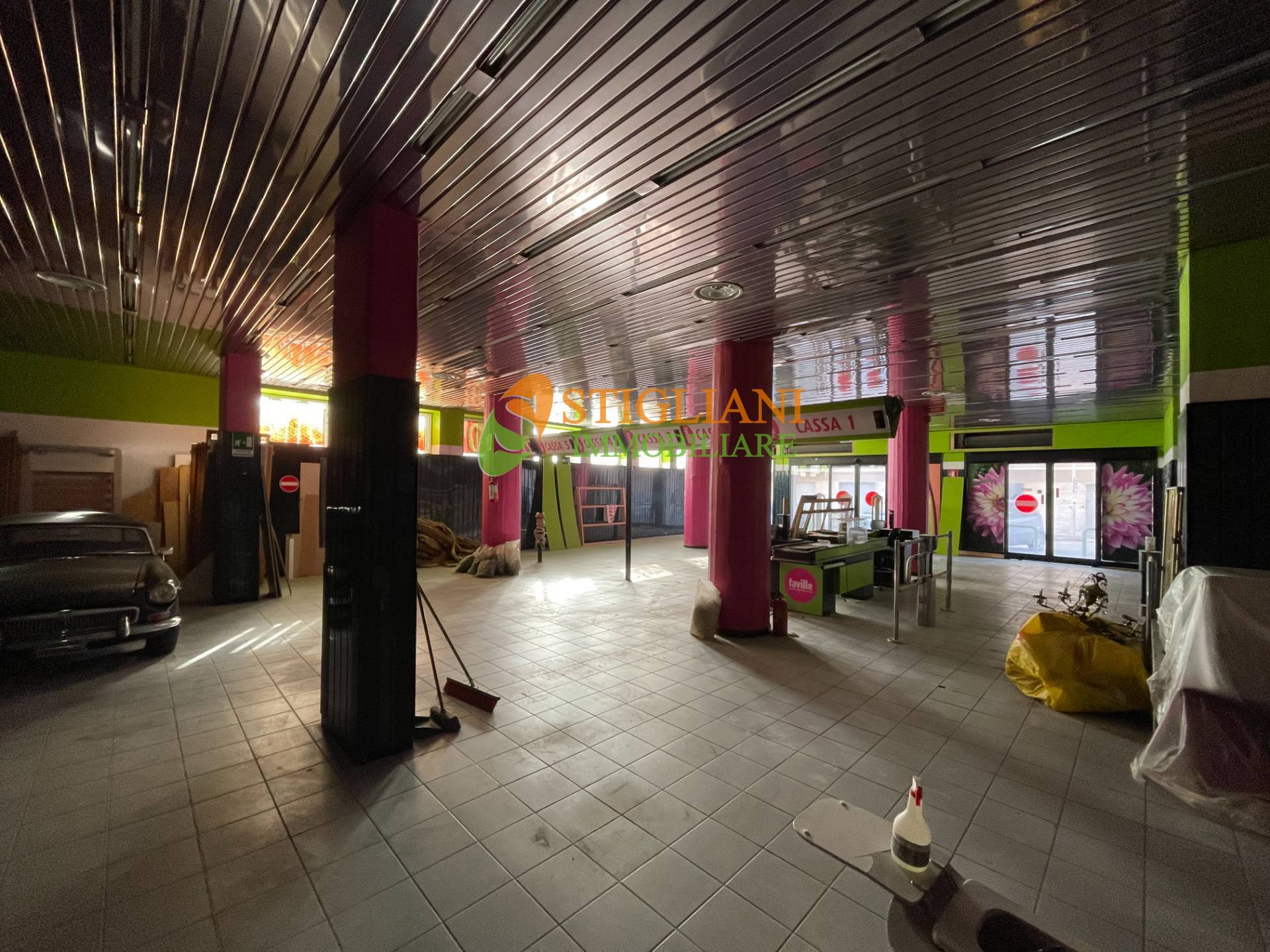 Locale commerciale in affitto a Campobasso, Semicentro