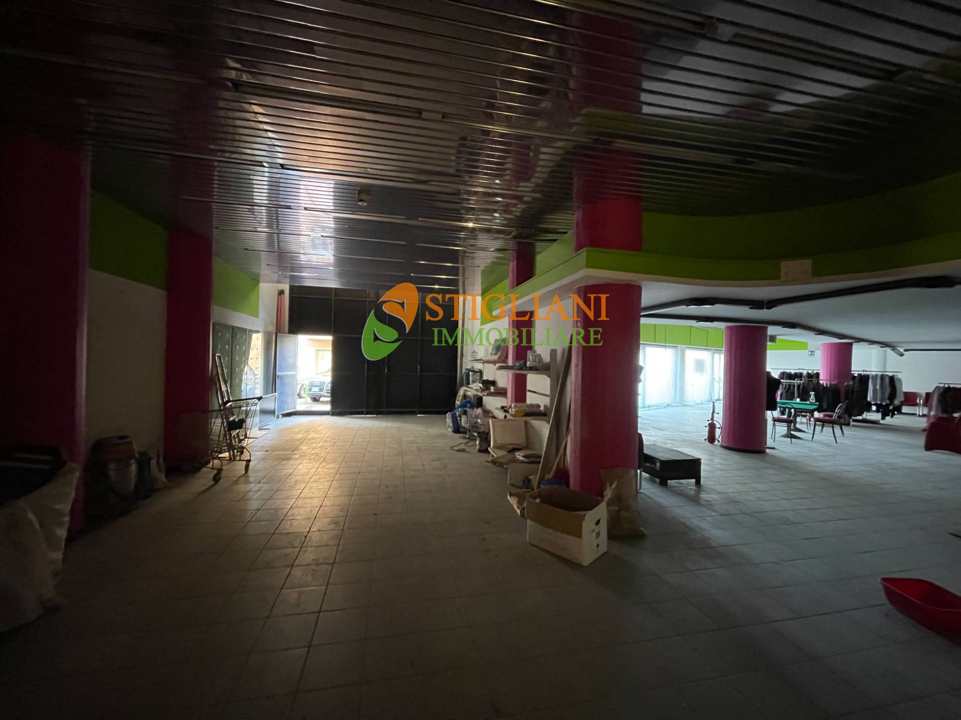 Locale commerciale in affitto a Campobasso, Semicentro