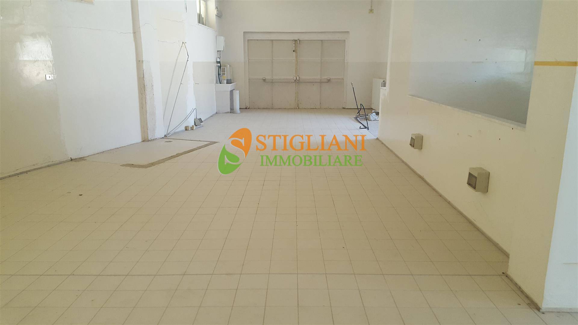 Locale commerciale in affitto a Campobasso, Semicentro