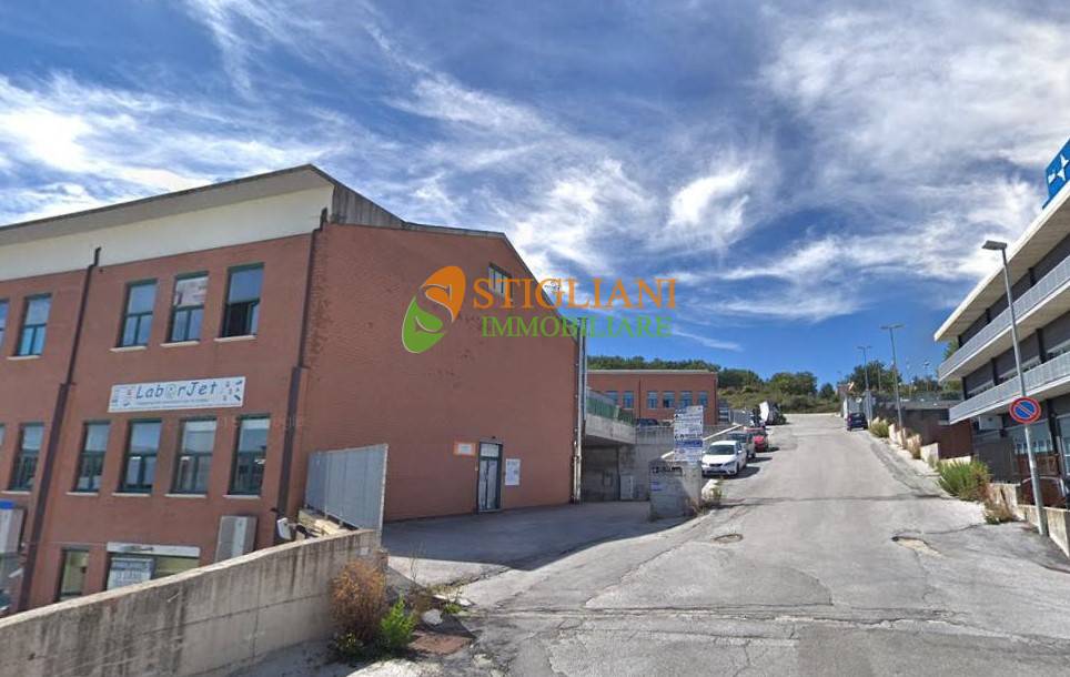 Laboratorio in vendita a Campobasso, Periferia