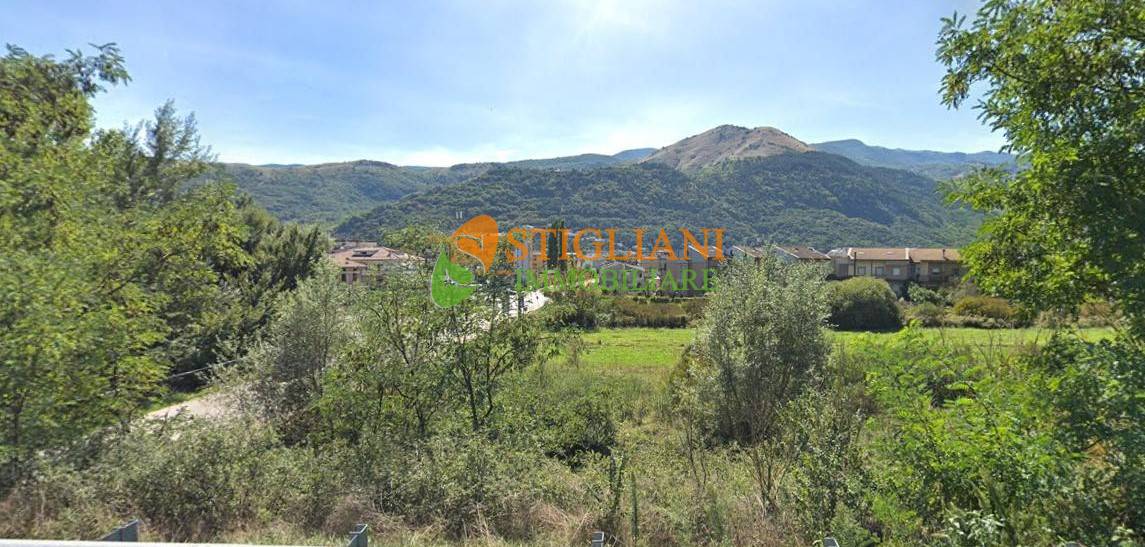 Locale commerciale in vendita a Bojano, Via Molise