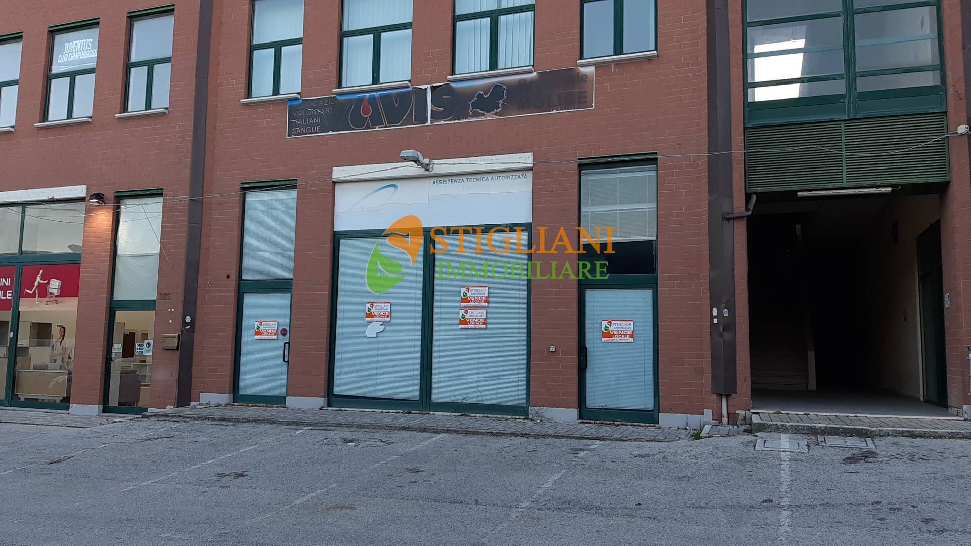 Locale commerciale in vendita a Campobasso, Periferia