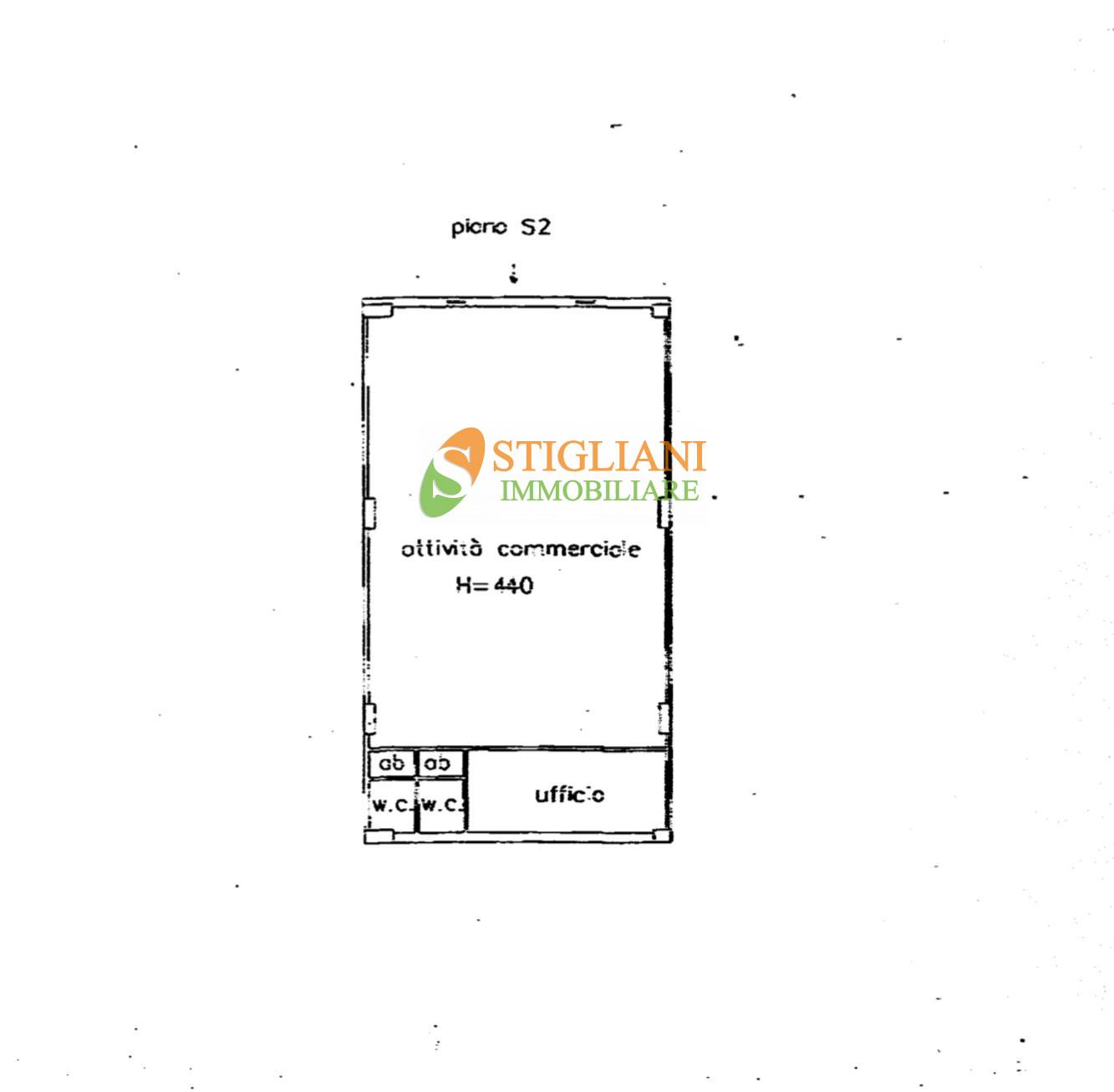 Locale commerciale in vendita a Campobasso, Periferia