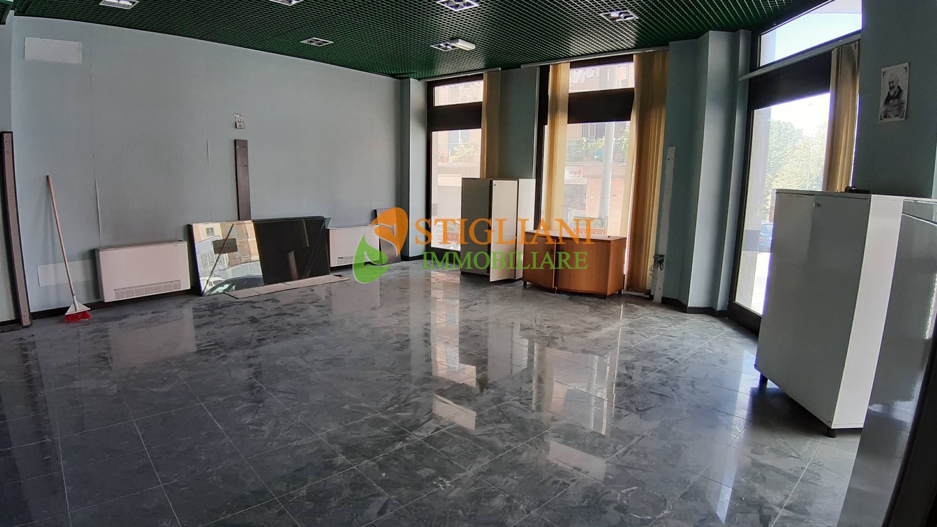 Locale commerciale in affitto a Campobasso, Semicentro