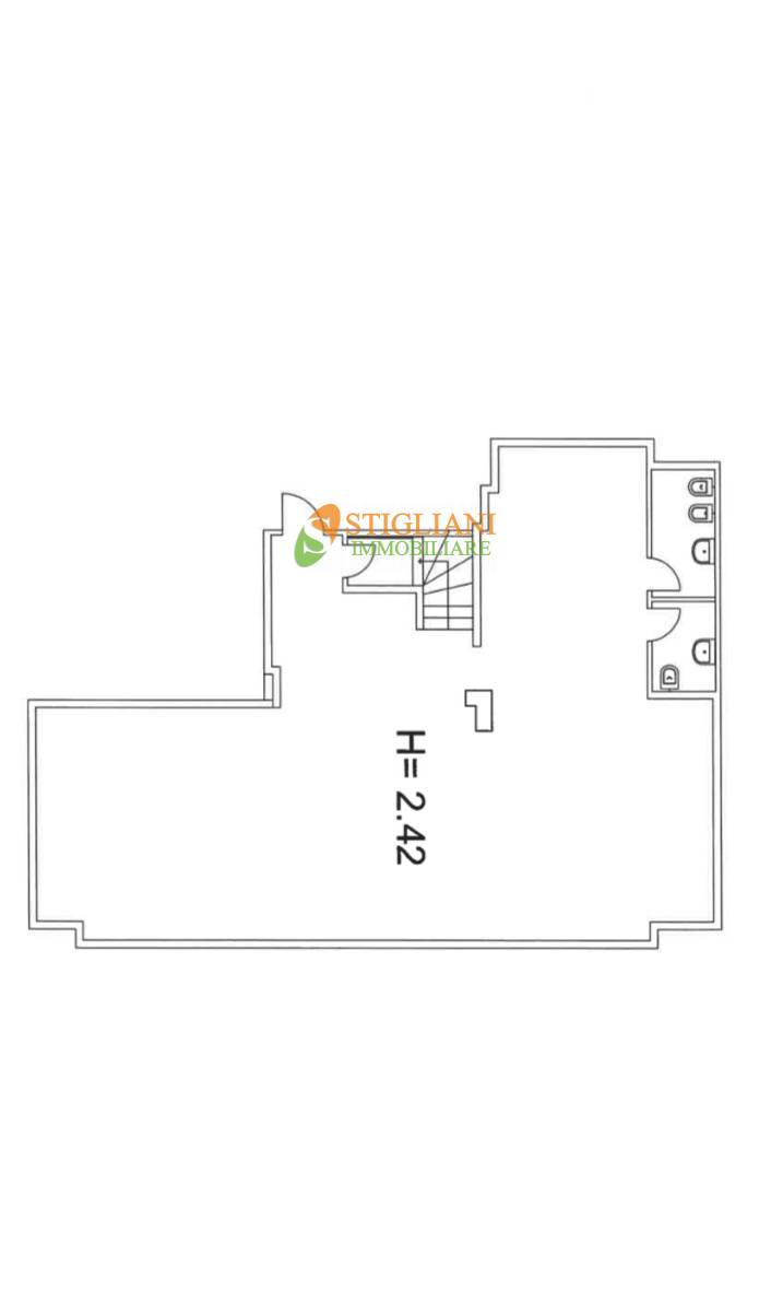 Locale commerciale in affitto a Campobasso, Centro