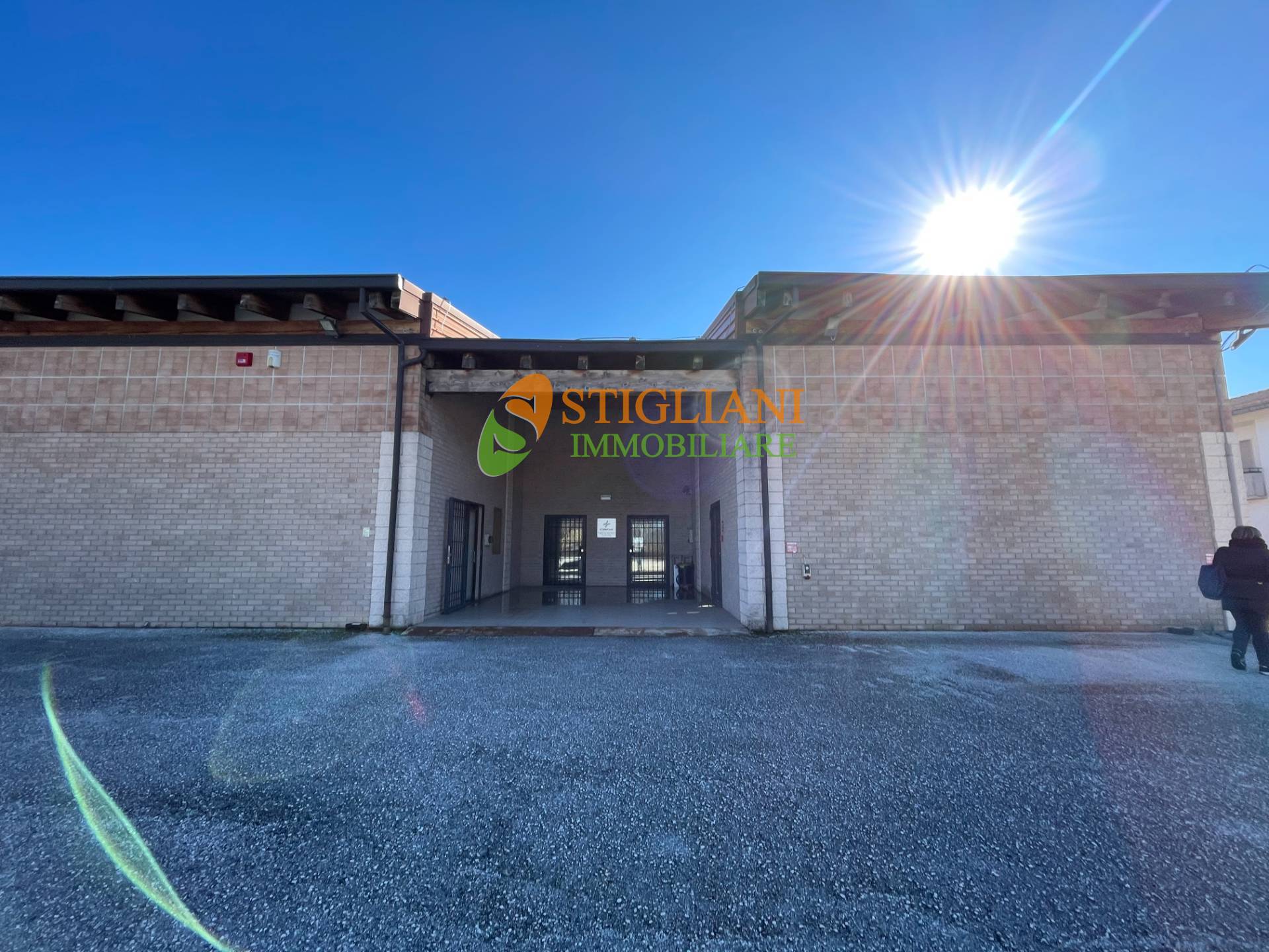 Locale commerciale in vendita a San Massimo, Strada Provinciale