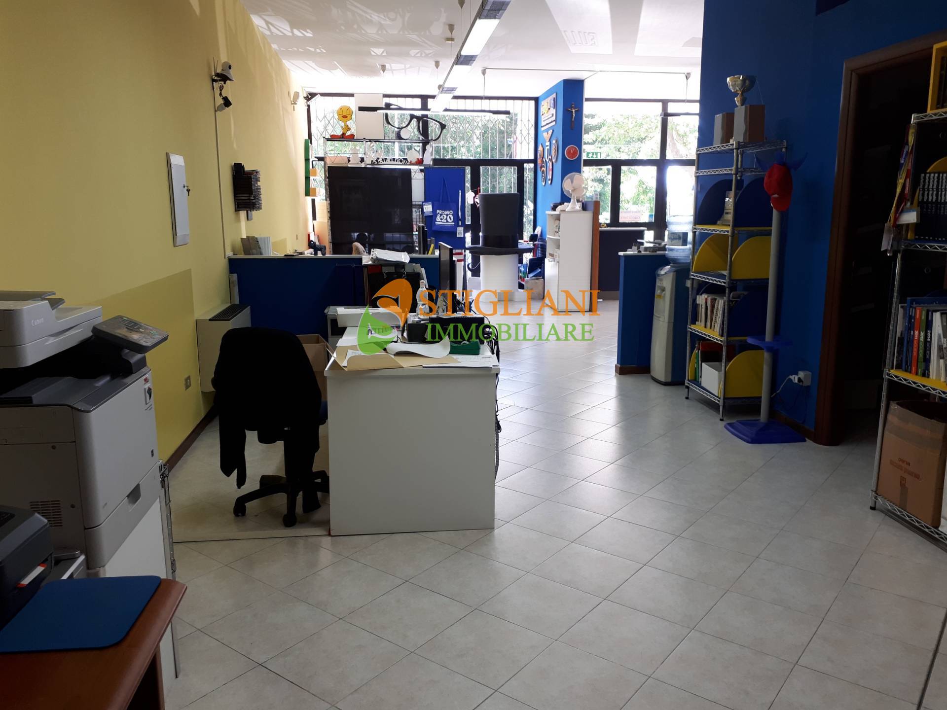 Locale commerciale in vendita a Campobasso, Semicentro