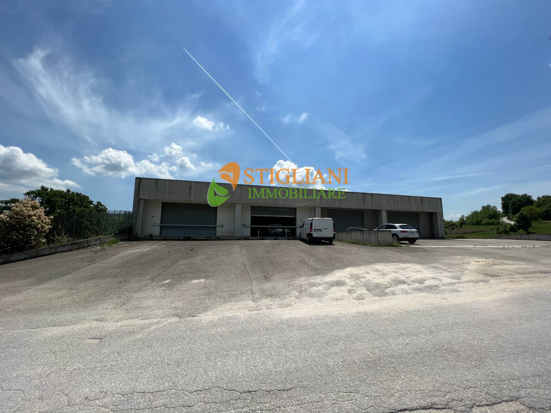 Locale commerciale in affitto a Castropignano, Contrada Vetecale