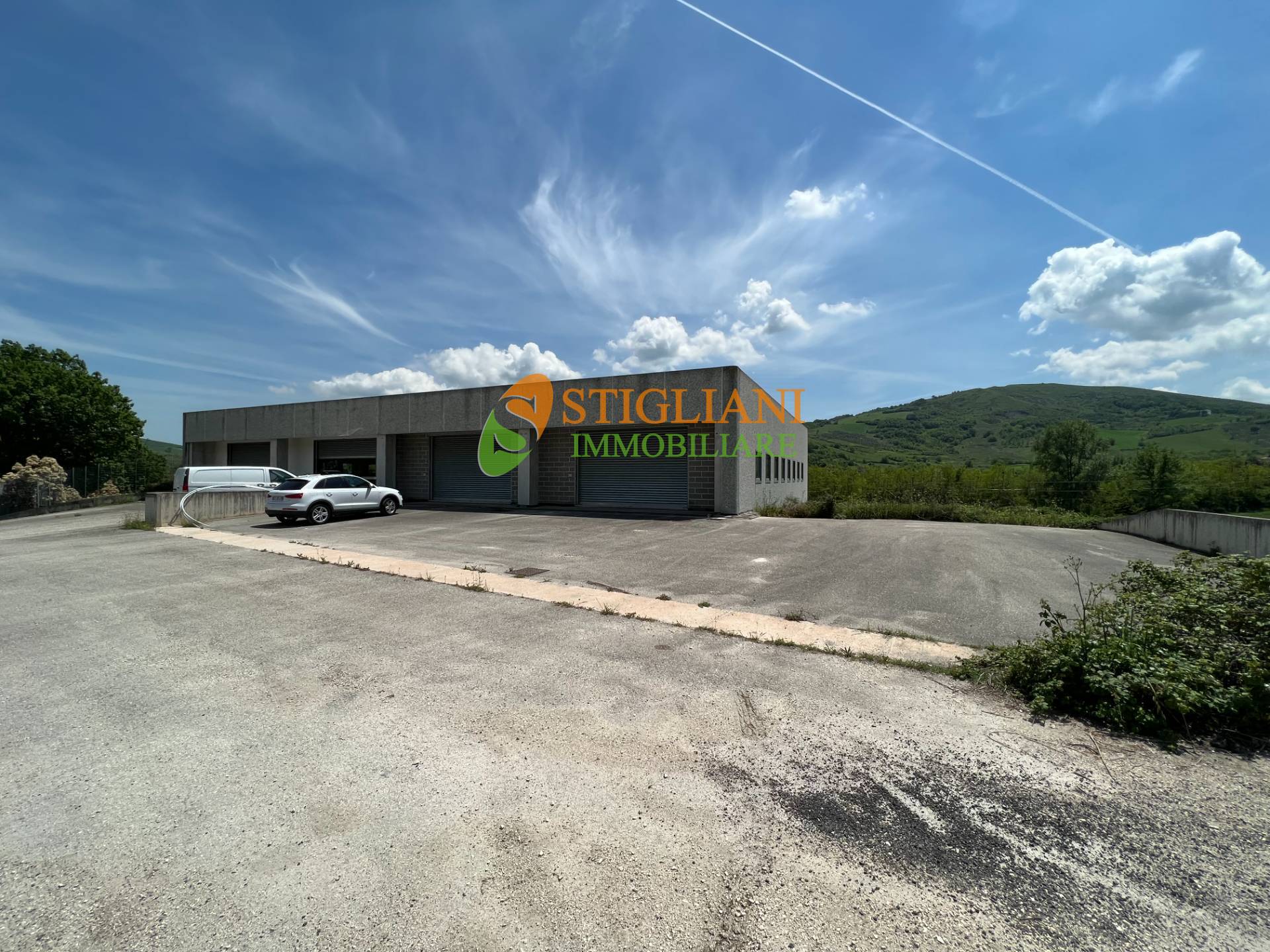 Locale commerciale in affitto a Castropignano, Contrada Vetecale