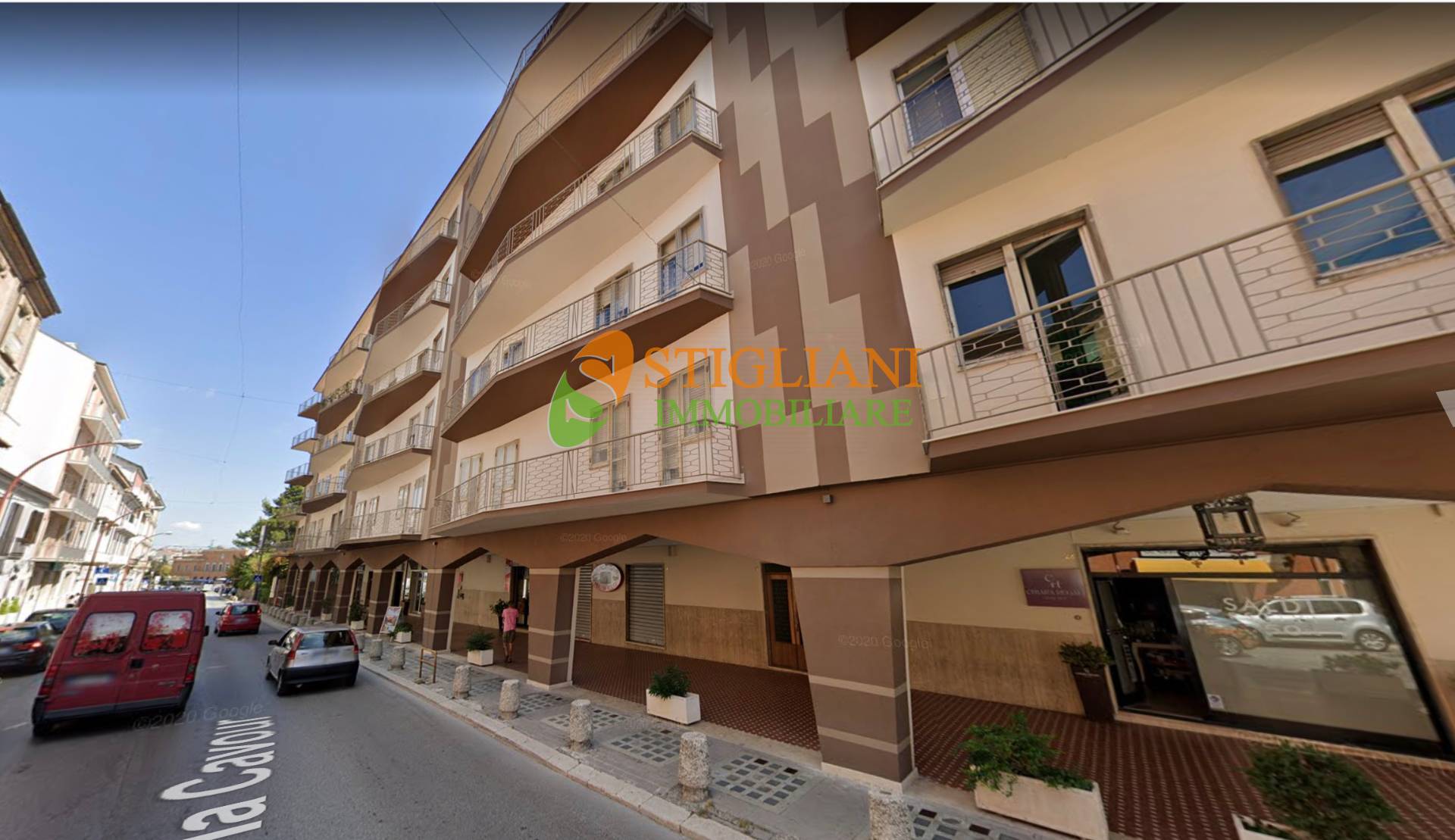 Locale commerciale in vendita a Campobasso, Centro