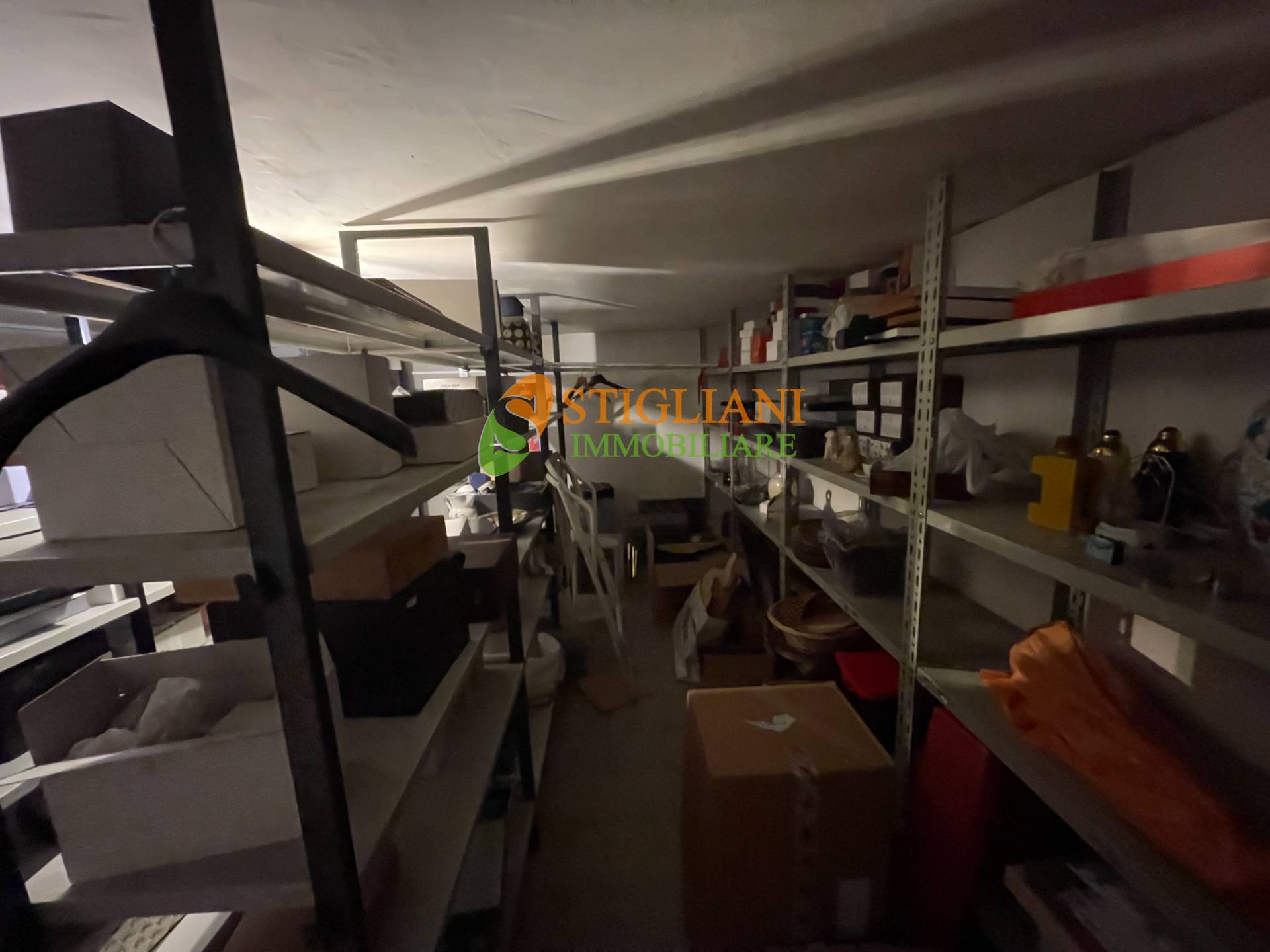 Locale commerciale in affitto a Campobasso, Centro