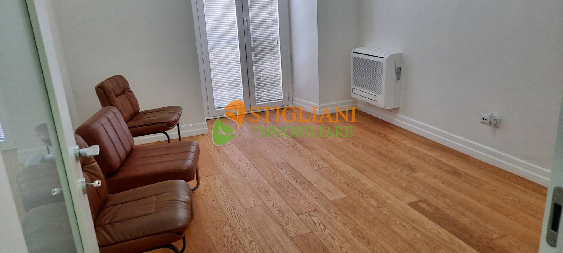 Ufficio in vendita a Campobasso, Centro