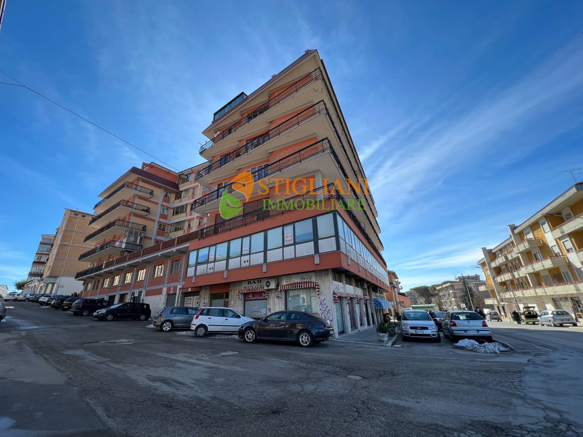 Ufficio in vendita a Campobasso, Semicentro