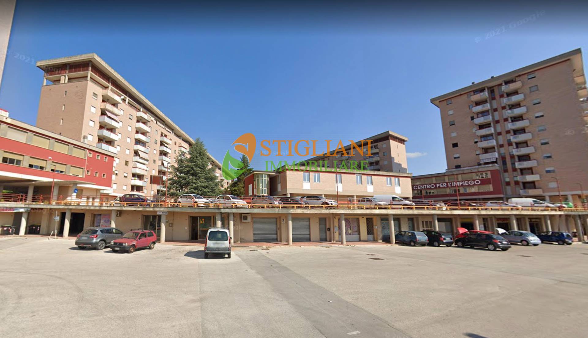 Locale commerciale in vendita a Campobasso, Semicentro