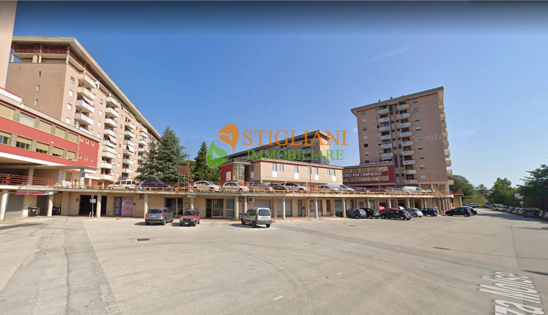 Locale commerciale in affitto a Campobasso, Semicentro