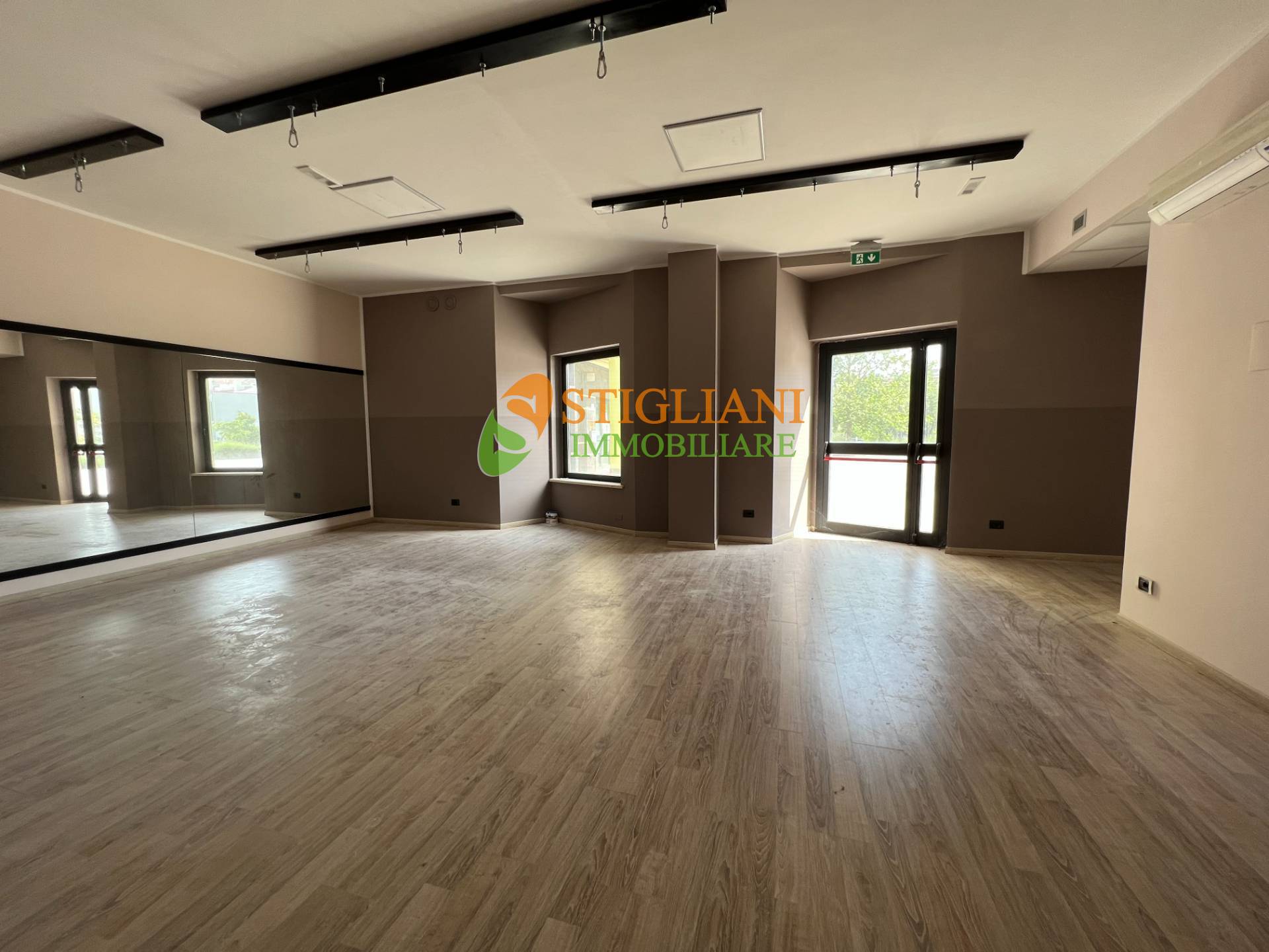 Locale commerciale in vendita a Campobasso, Periferia