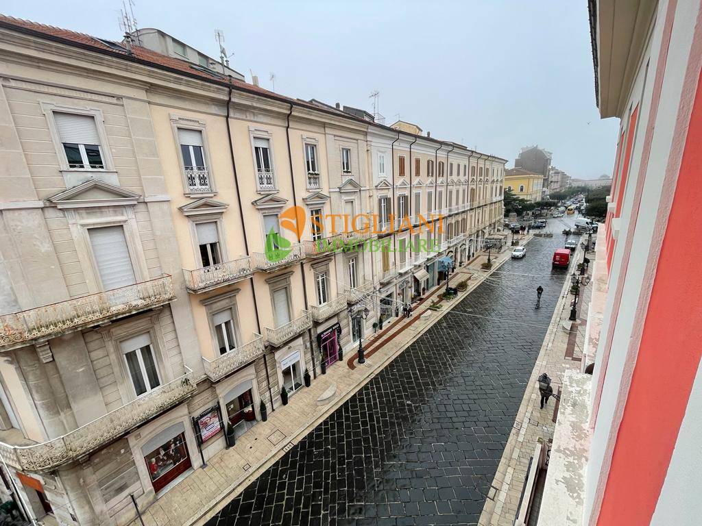 Appartamento in vendita a Campobasso, Centro