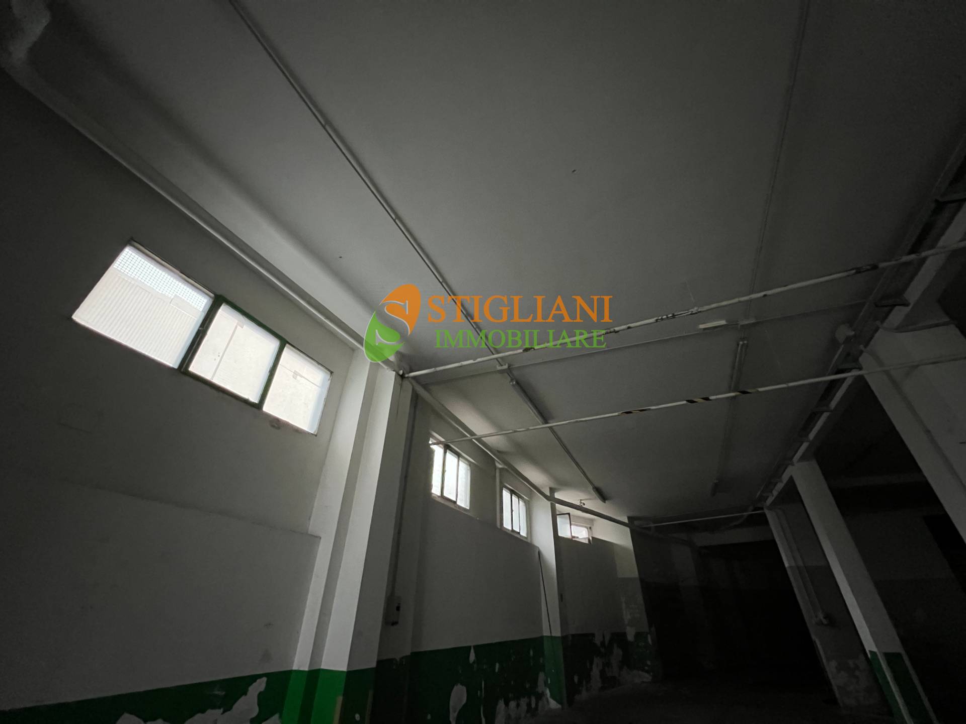 Deposito in vendita a Campobasso, Via Galanti