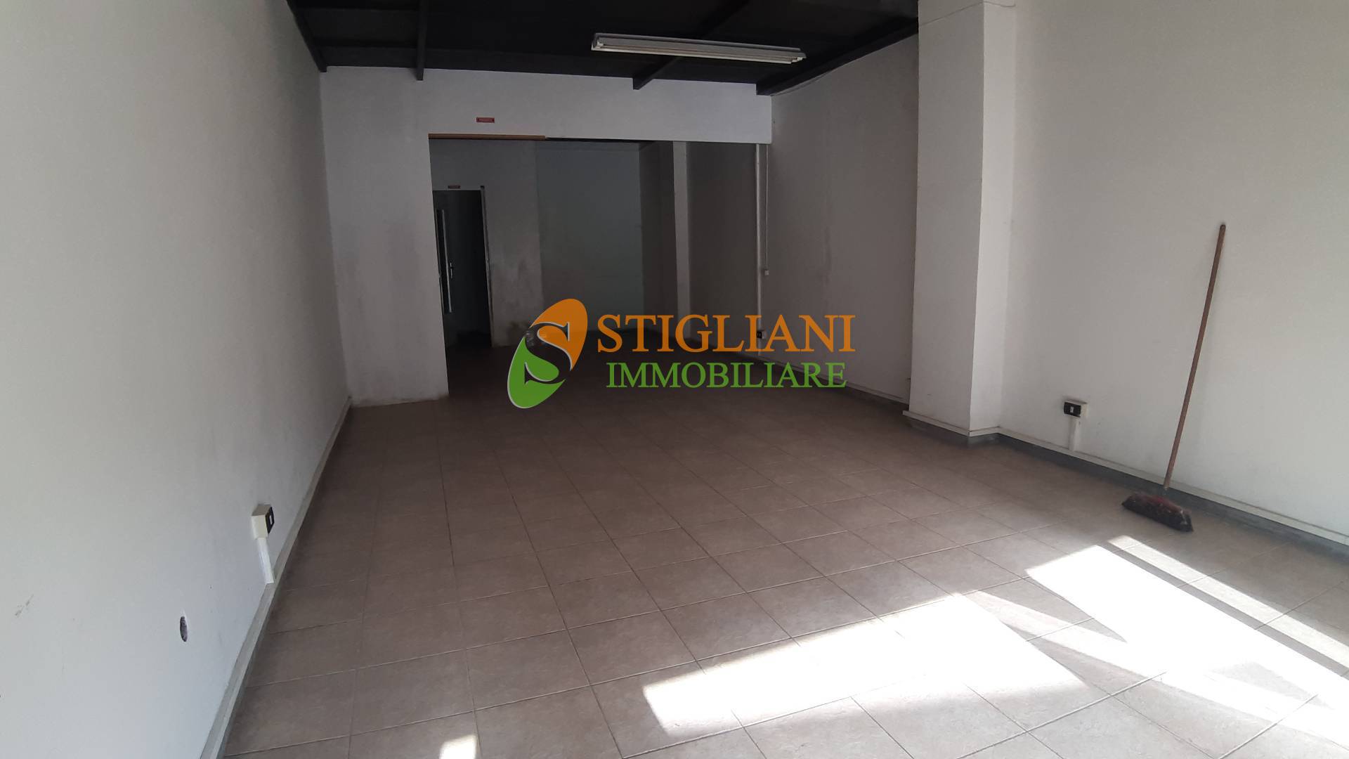 Locale commerciale in vendita a Campobasso, Semicentro