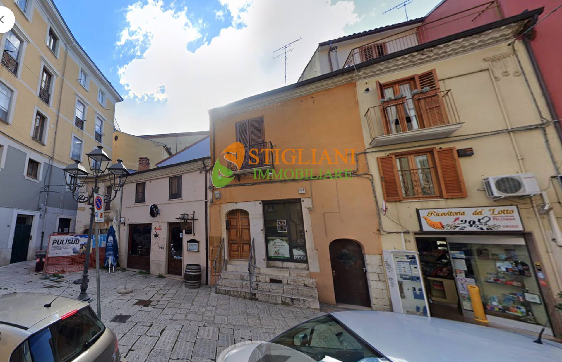 Locale commerciale in affitto a Campobasso, Centro storico