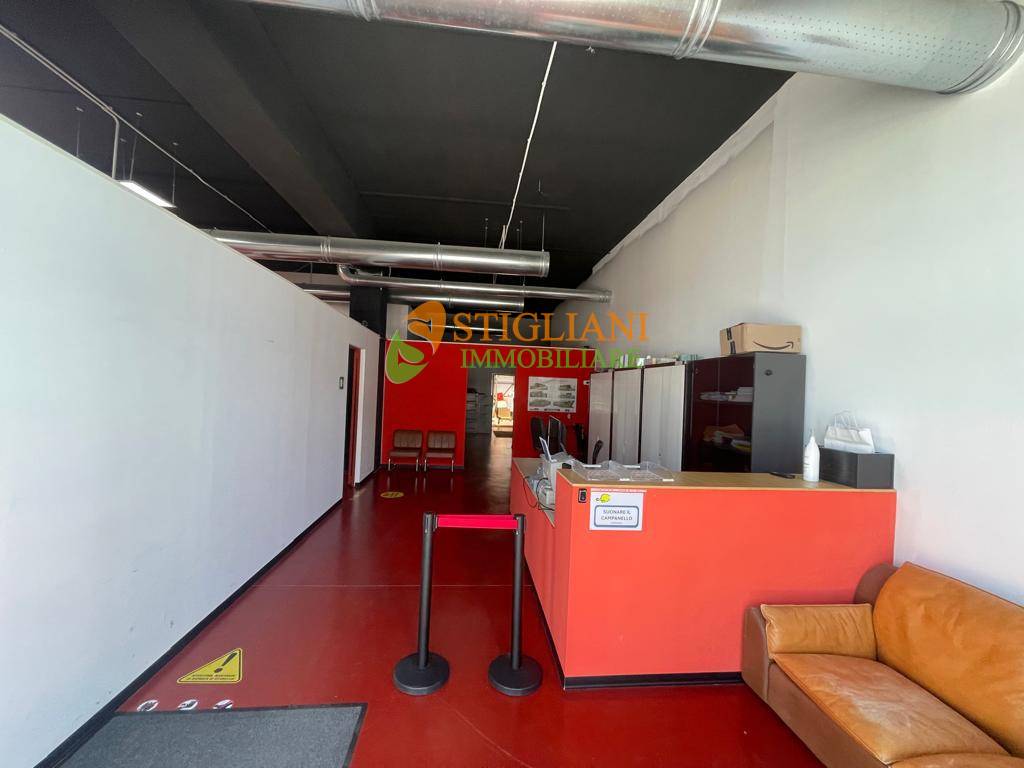 Ufficio in affitto a Ripalimosani, Viale Unit D'Italia