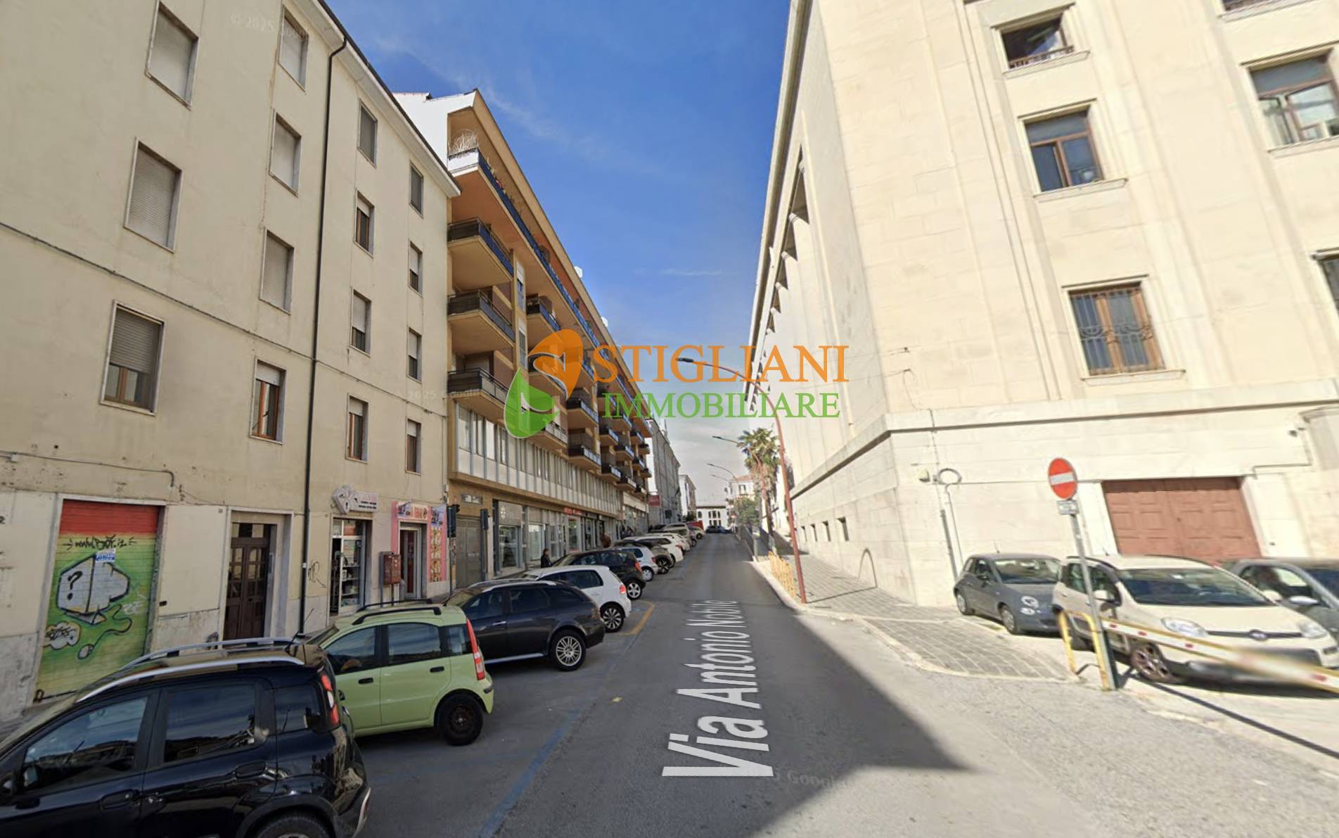 Locale commerciale in affitto a Campobasso, Centro