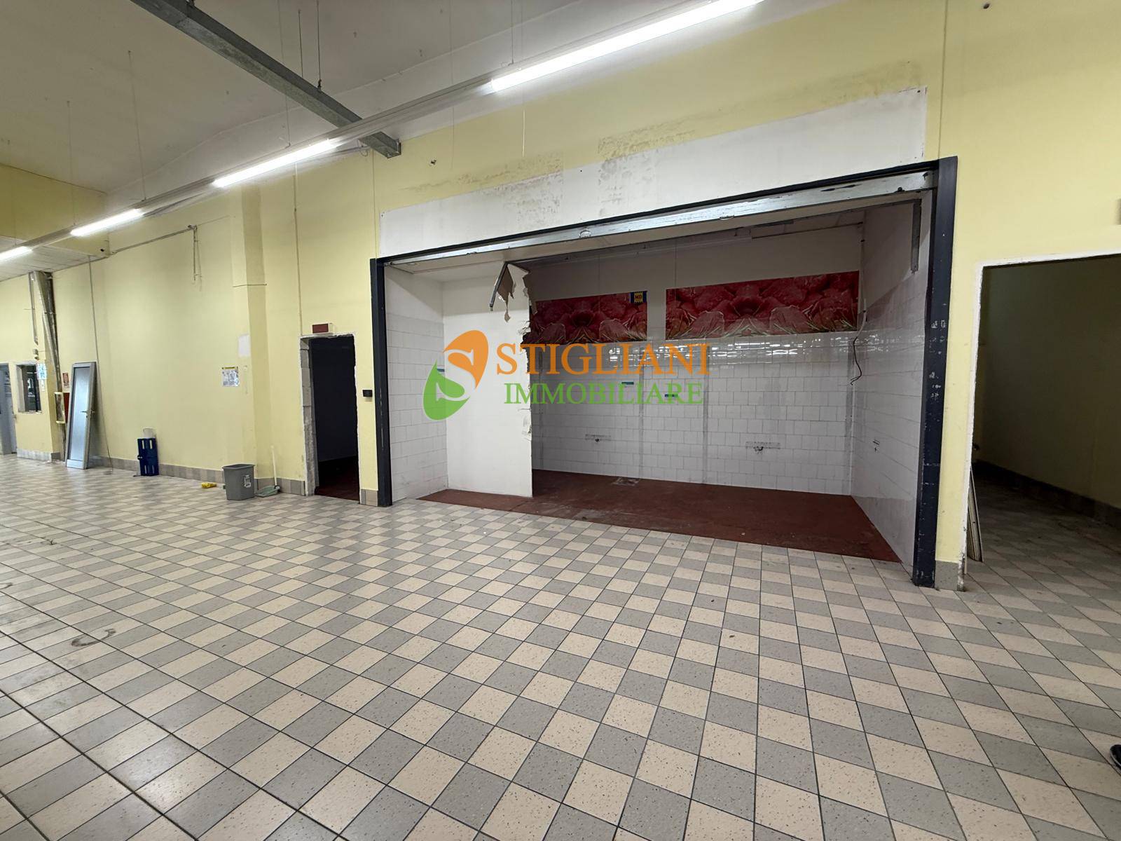 Locale commerciale in affitto a Campobasso, Semicentro