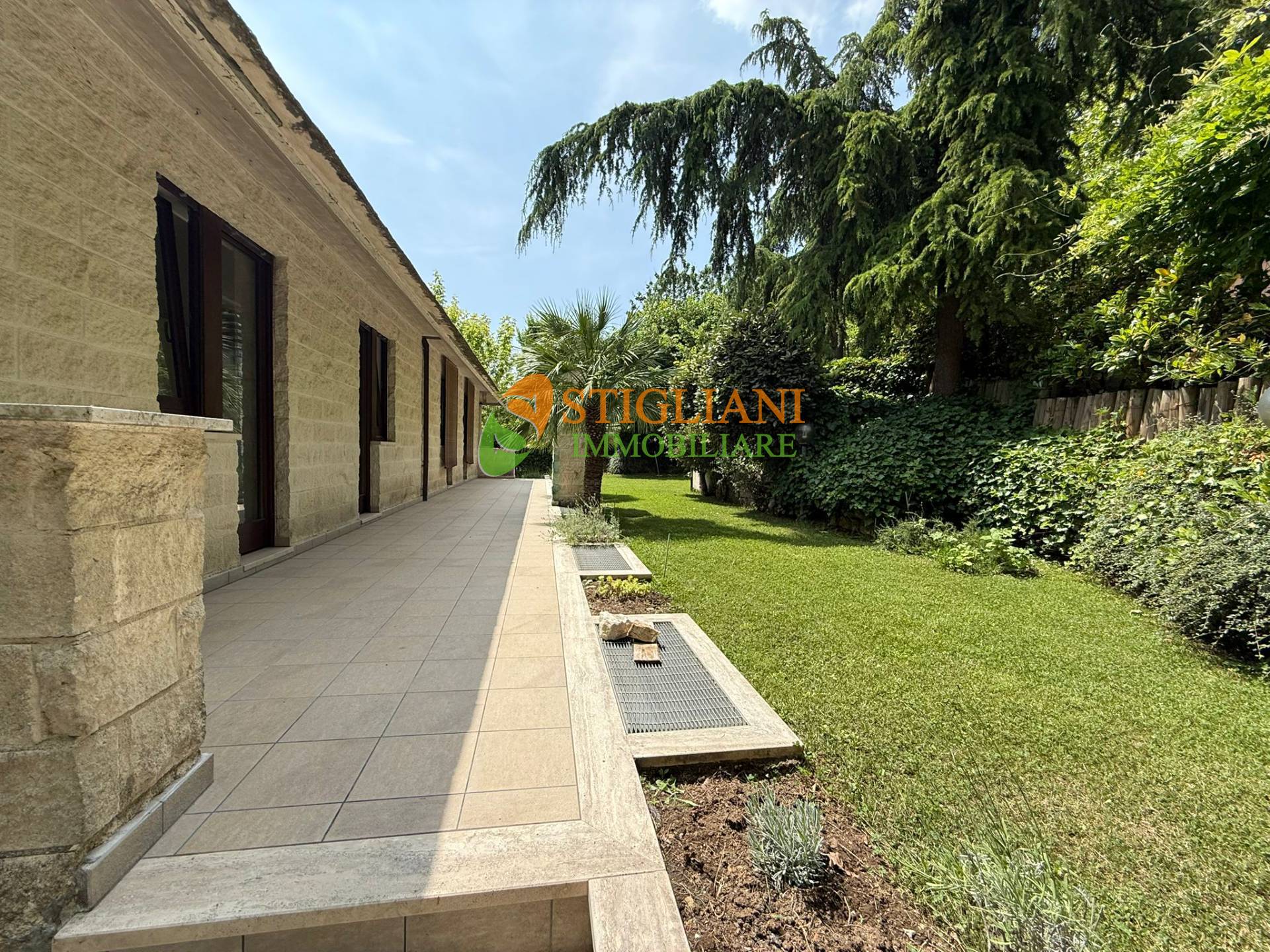 Villa Bifamiliare in vendita a Campobasso, Via D'Alena