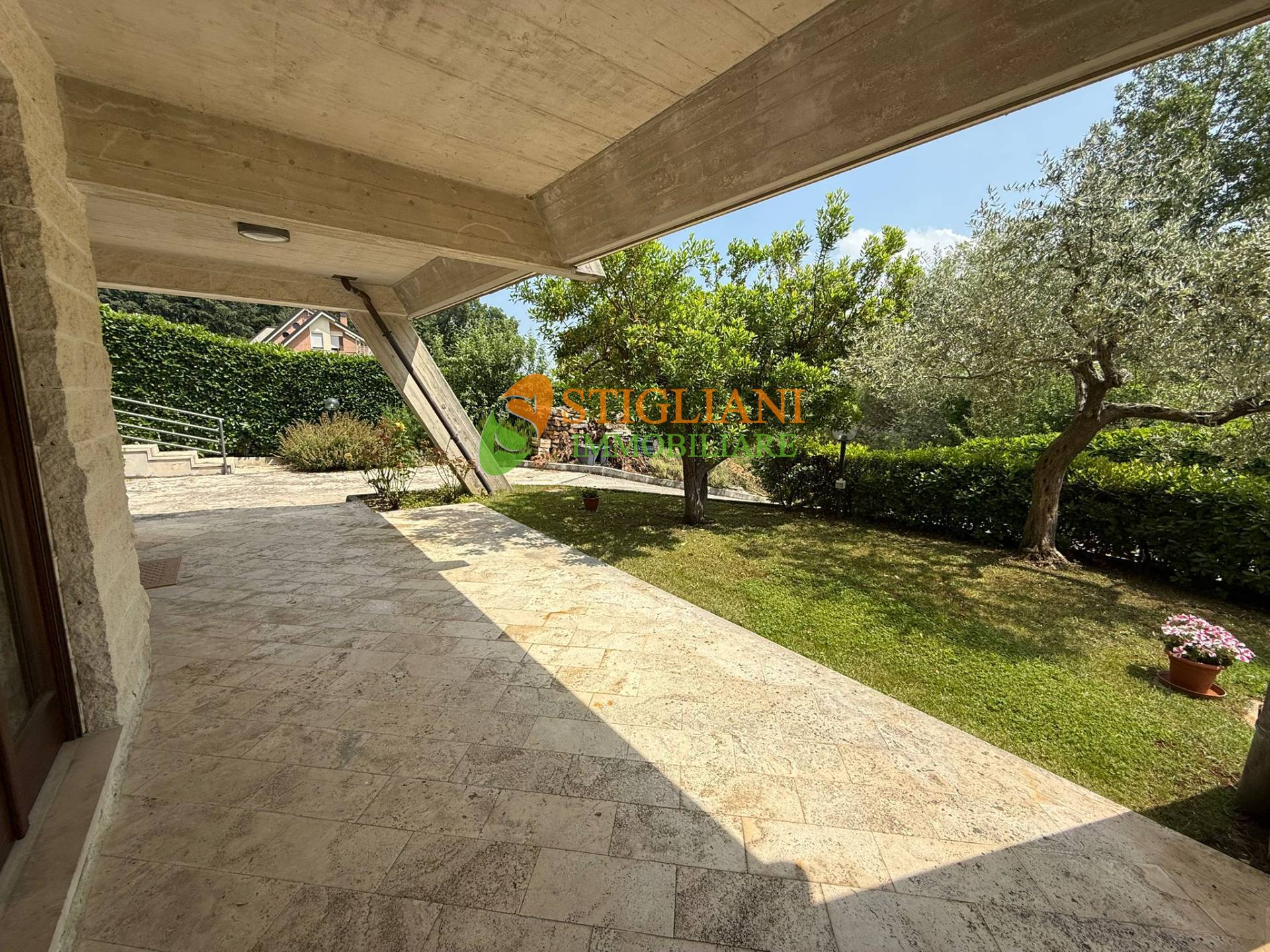 Villa Bifamiliare in vendita a Campobasso, Via D'Alena