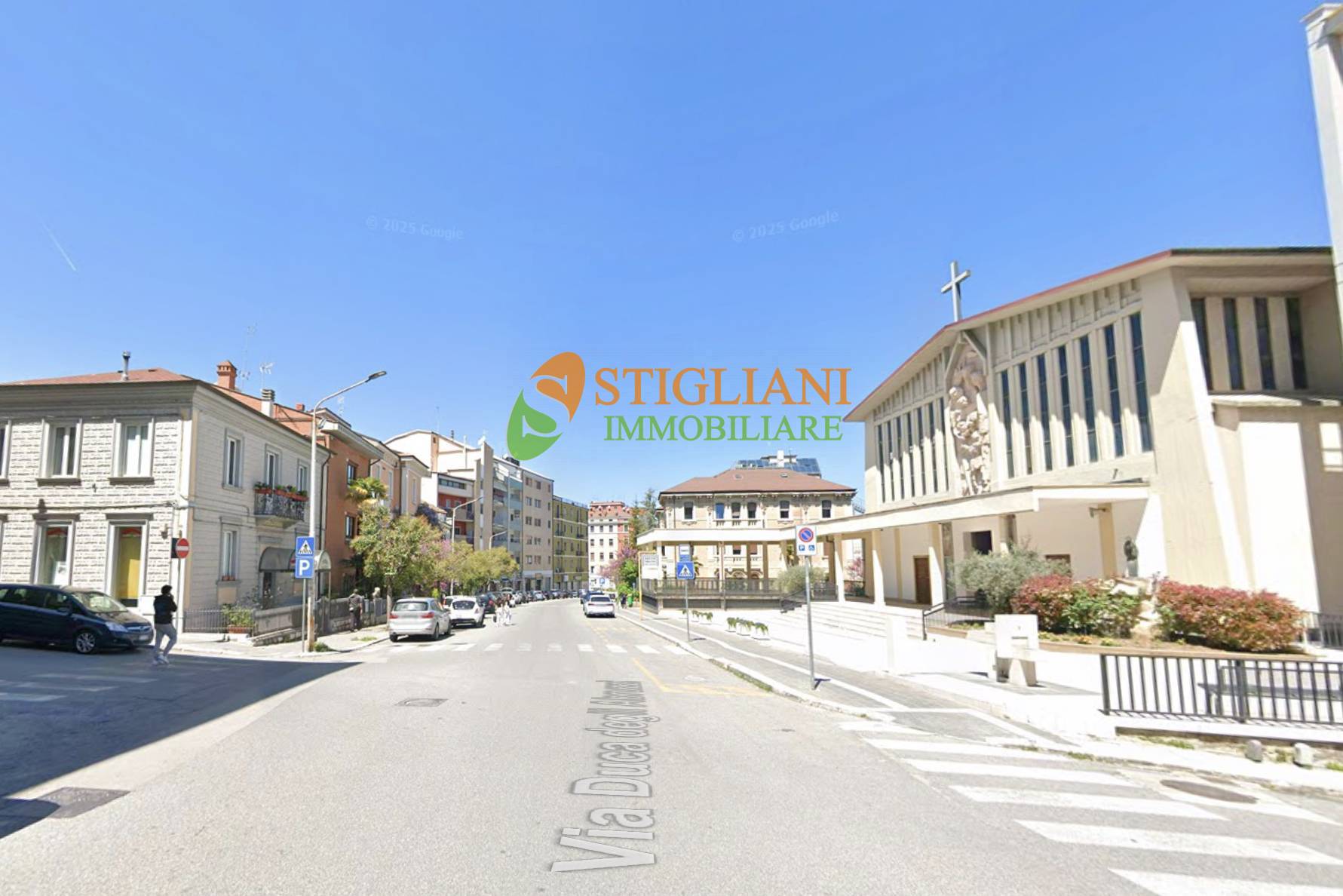Locale commerciale in affitto a Campobasso, Semicentro